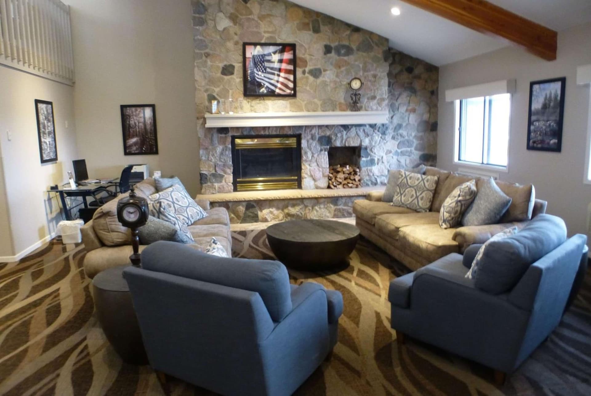 AmericInn by Wyndham Mitchell interior in Mitchell, SD — gallery photo 2