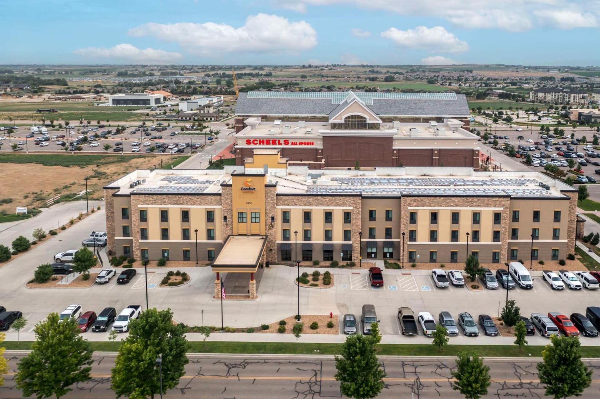 Comfort Suites Loveland gallery photo in Loveland, CO — image 8