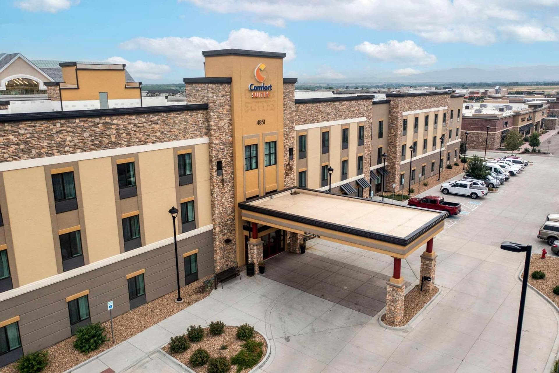 Comfort Suites Loveland gallery photo in Loveland, CO — image 23