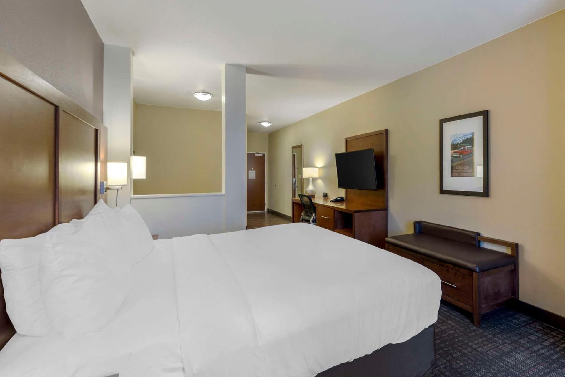 Comfort Suites Loveland gallery photo in Loveland, CO — image 4
