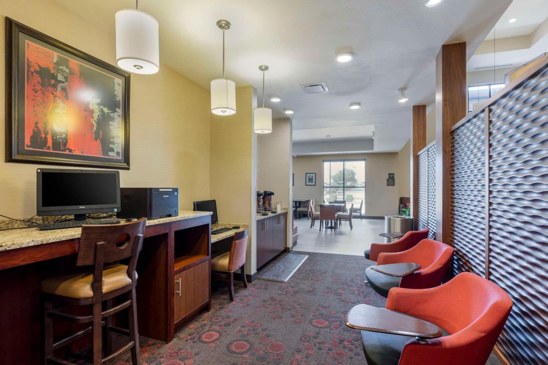 Comfort Suites Loveland gallery photo in Loveland, CO — image 26