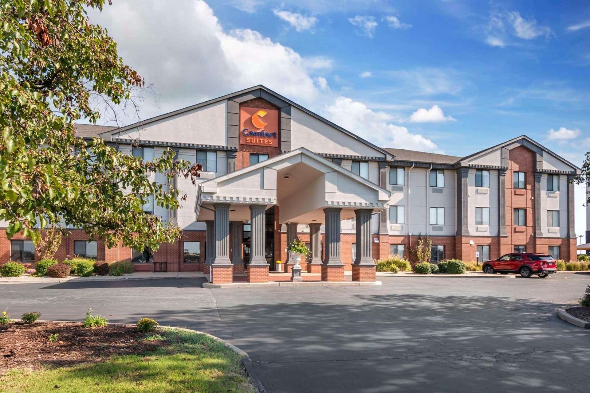 Comfort Suites St Charles-St Louis featured exterior or lobby in St. Charles, MO — similar hotel