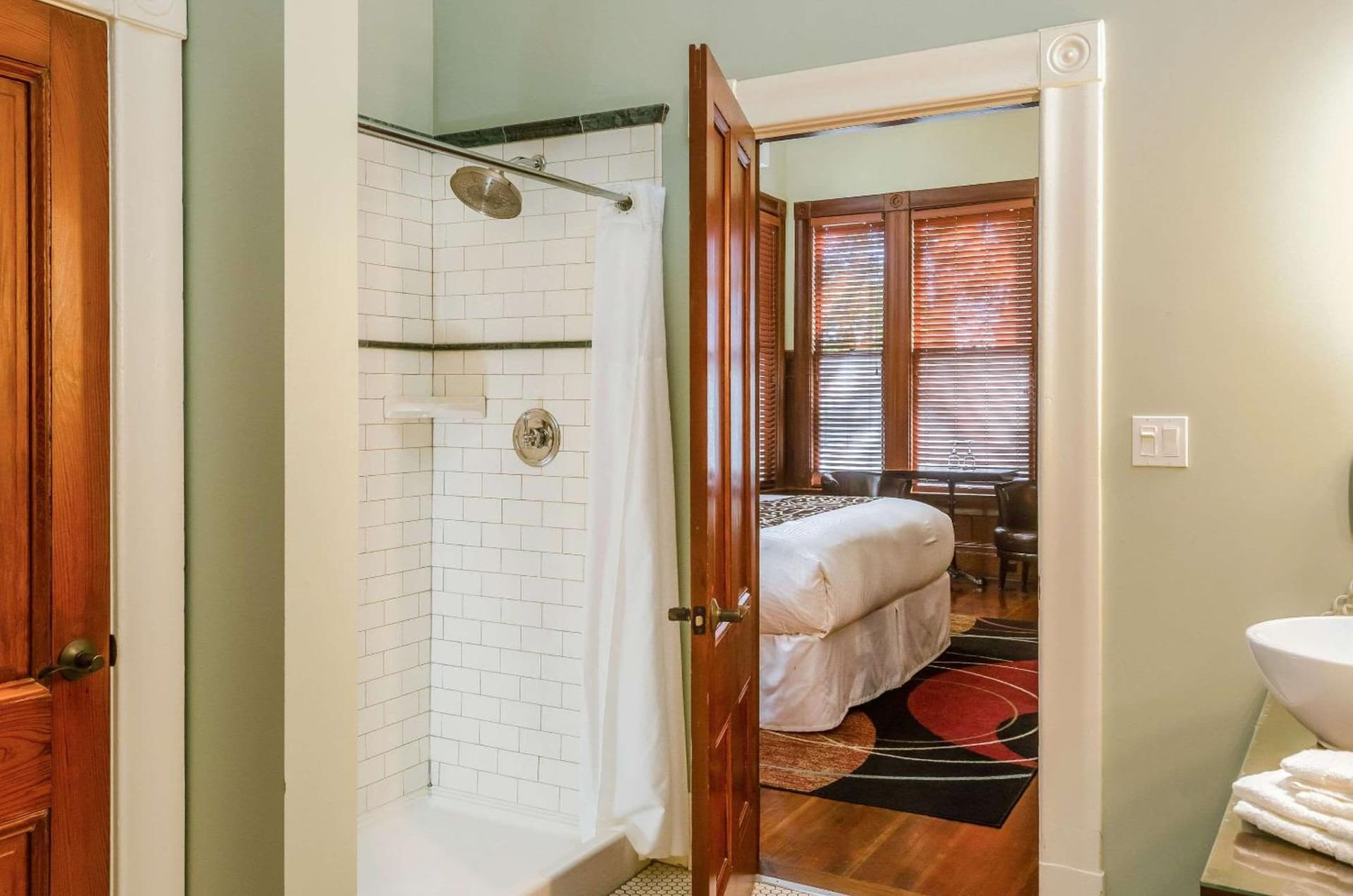Hotel Napa Valley, an Ascend Collection Hotel interior in Napa, CA — gallery photo 2