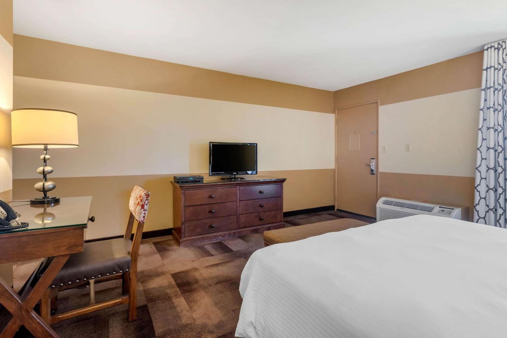 Carlton Oaks Lodge, an Ascend Collection Hotel gallery photo in Santee, CA — image 88