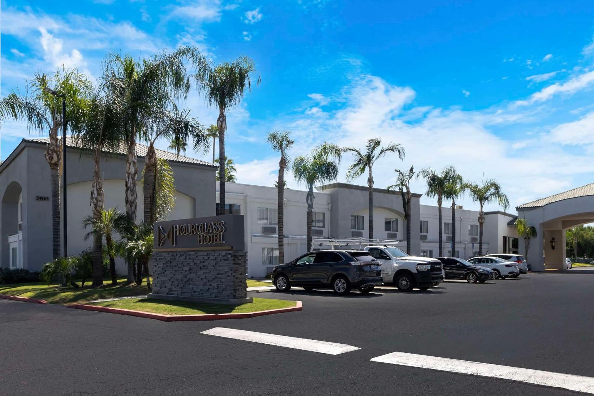 Hourglass Hotel, Trademark Collection by Wyndham — hotel in Bakersfield, California