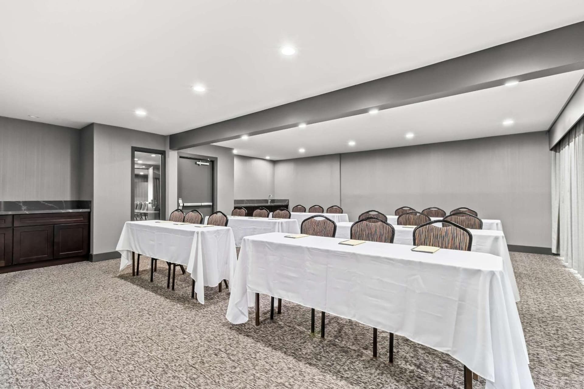 Hourglass Hotel, Trademark Collection by Wyndham gallery photo in Bakersfield, CA — image 23