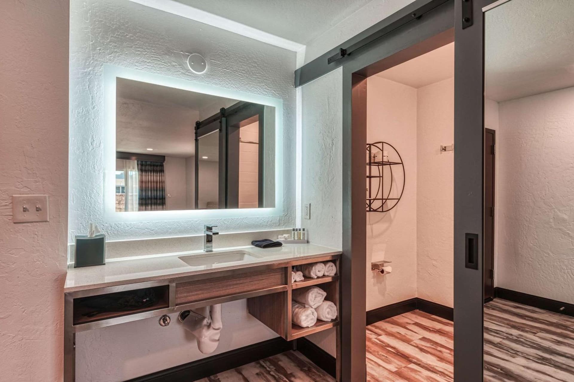 Casa Via Mar Inn, an Ascend Collection Hotel gallery photo in Port Hueneme, CA — image 31