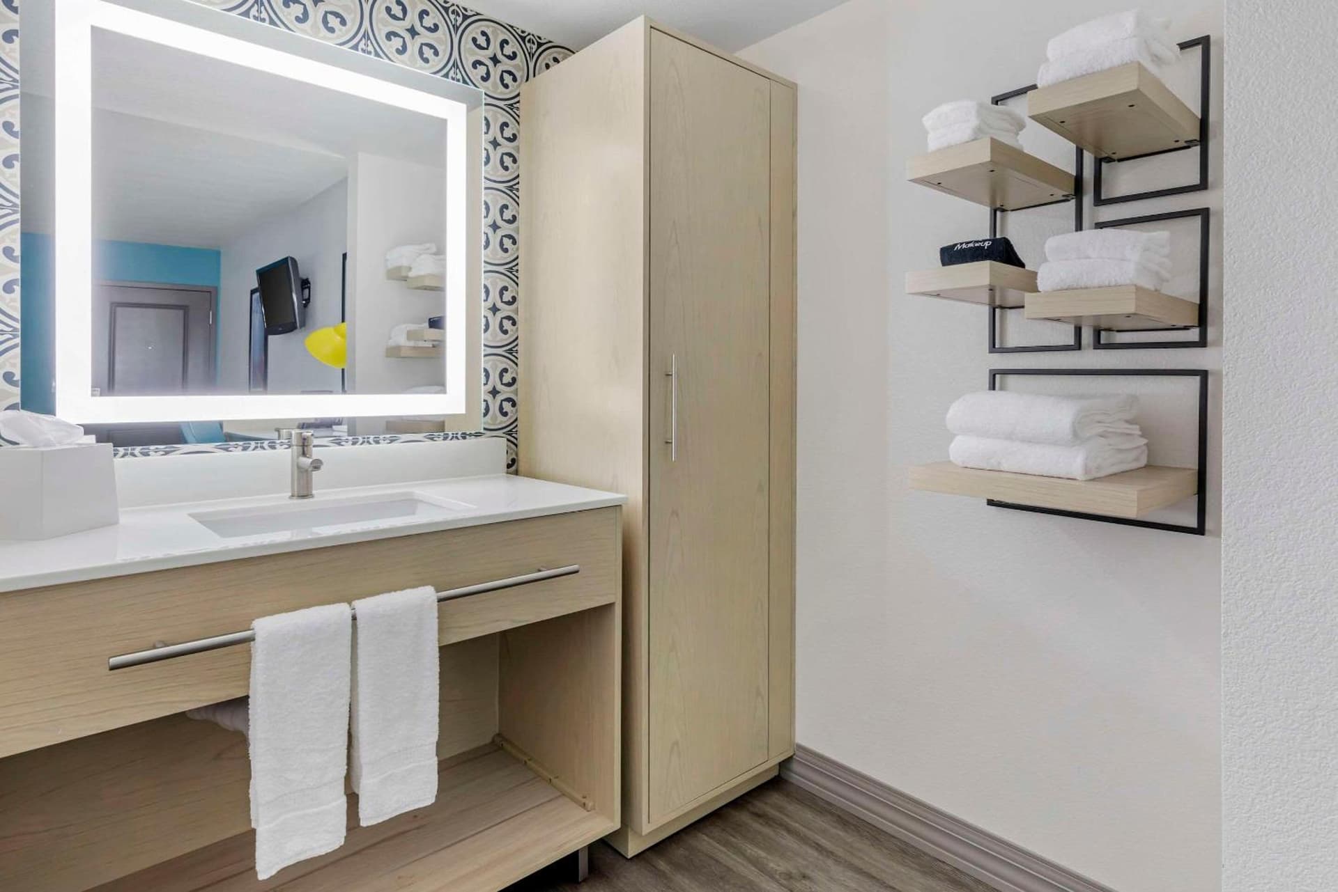Hillstone Inn Tulare, an Ascend Collection Hotel property views in Tulare, CA — gallery photo 3