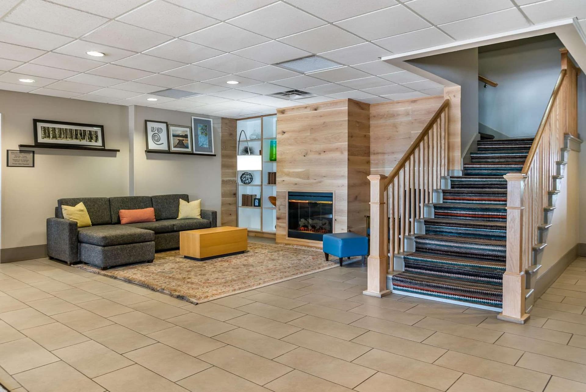 Country Inn & Suites by Radisson, Rossford - Toledo South property views in Rossford, OH — gallery photo 3