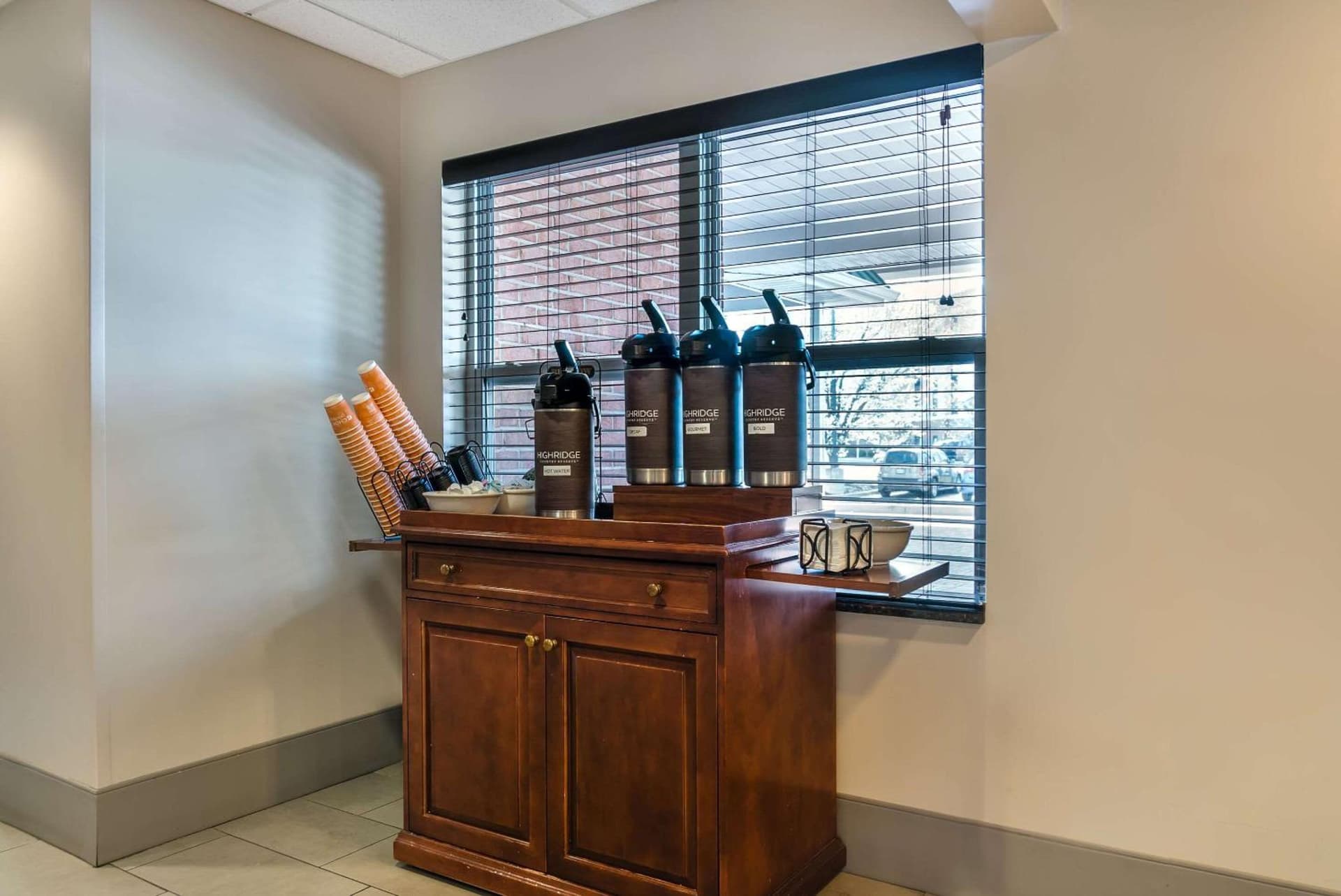 Country Inn & Suites by Radisson, Rossford - Toledo South gallery photo in Rossford, OH — image 11