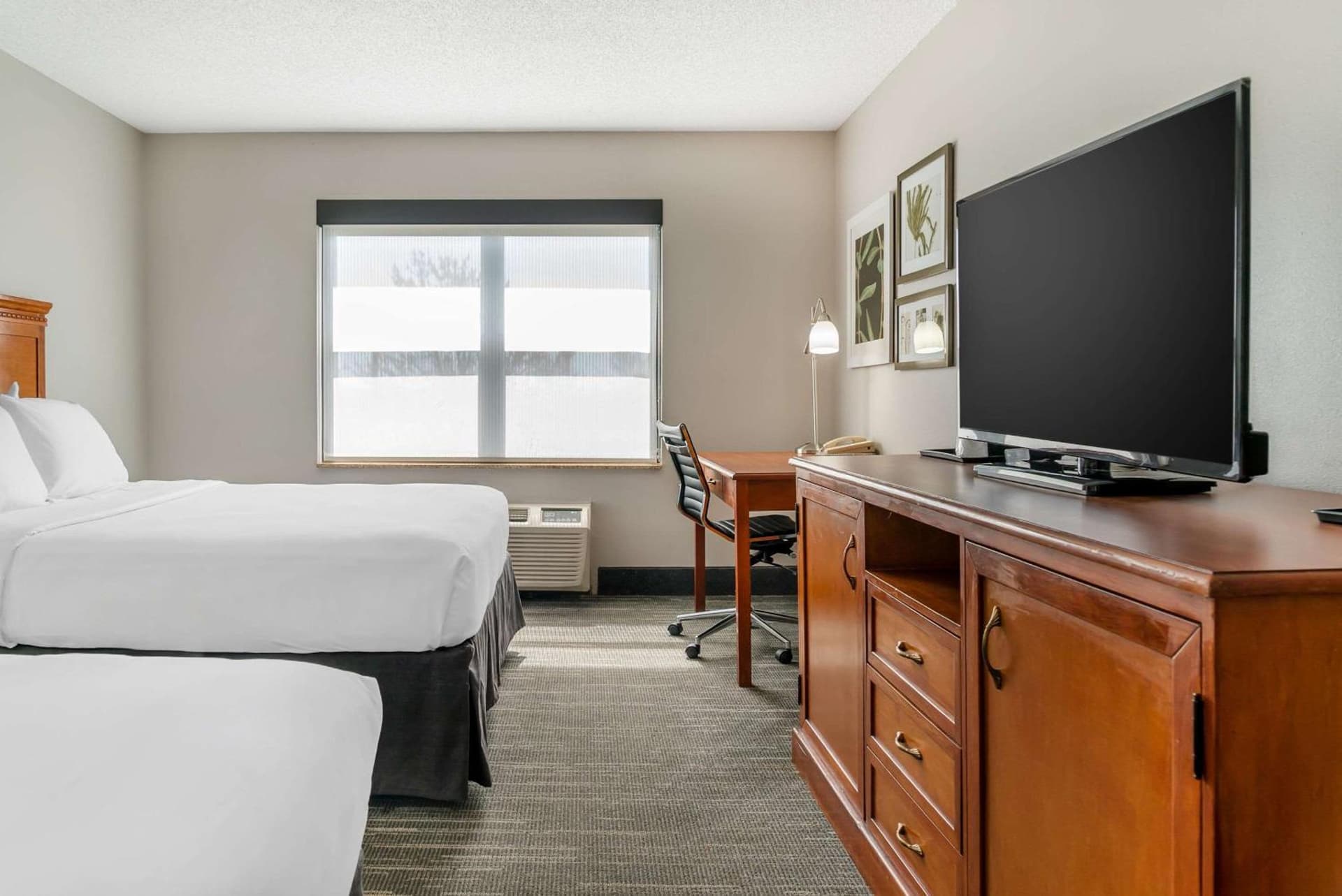 Country Inn & Suites by Radisson, Rossford - Toledo South gallery photo in Rossford, OH — image 16