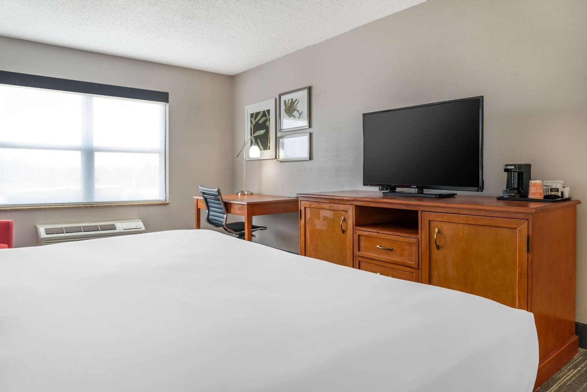 Country Inn & Suites by Radisson, Rossford - Toledo South gallery photo in Rossford, OH — image 56