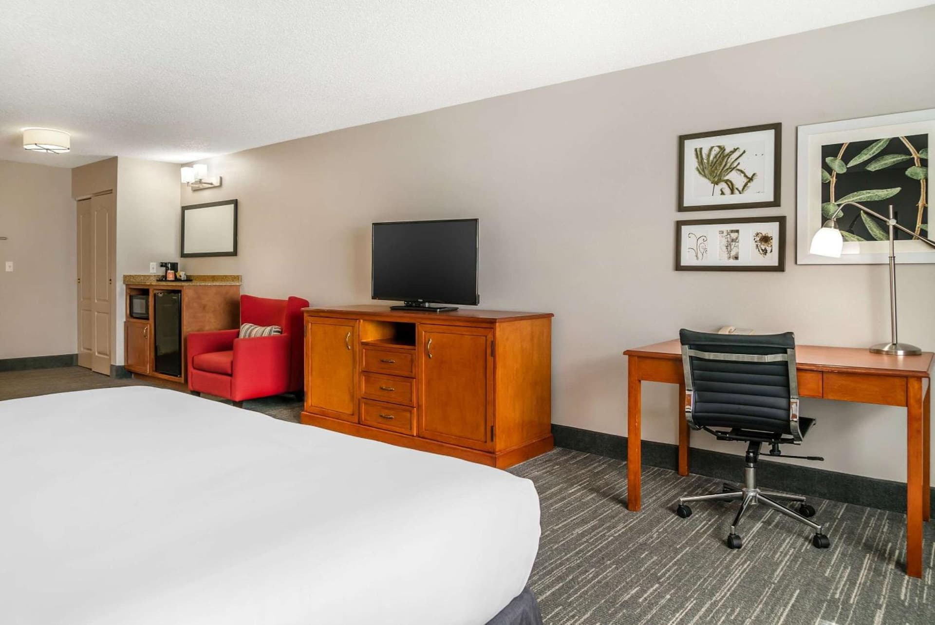 Country Inn & Suites by Radisson, Rossford - Toledo South gallery photo in Rossford, OH — image 58