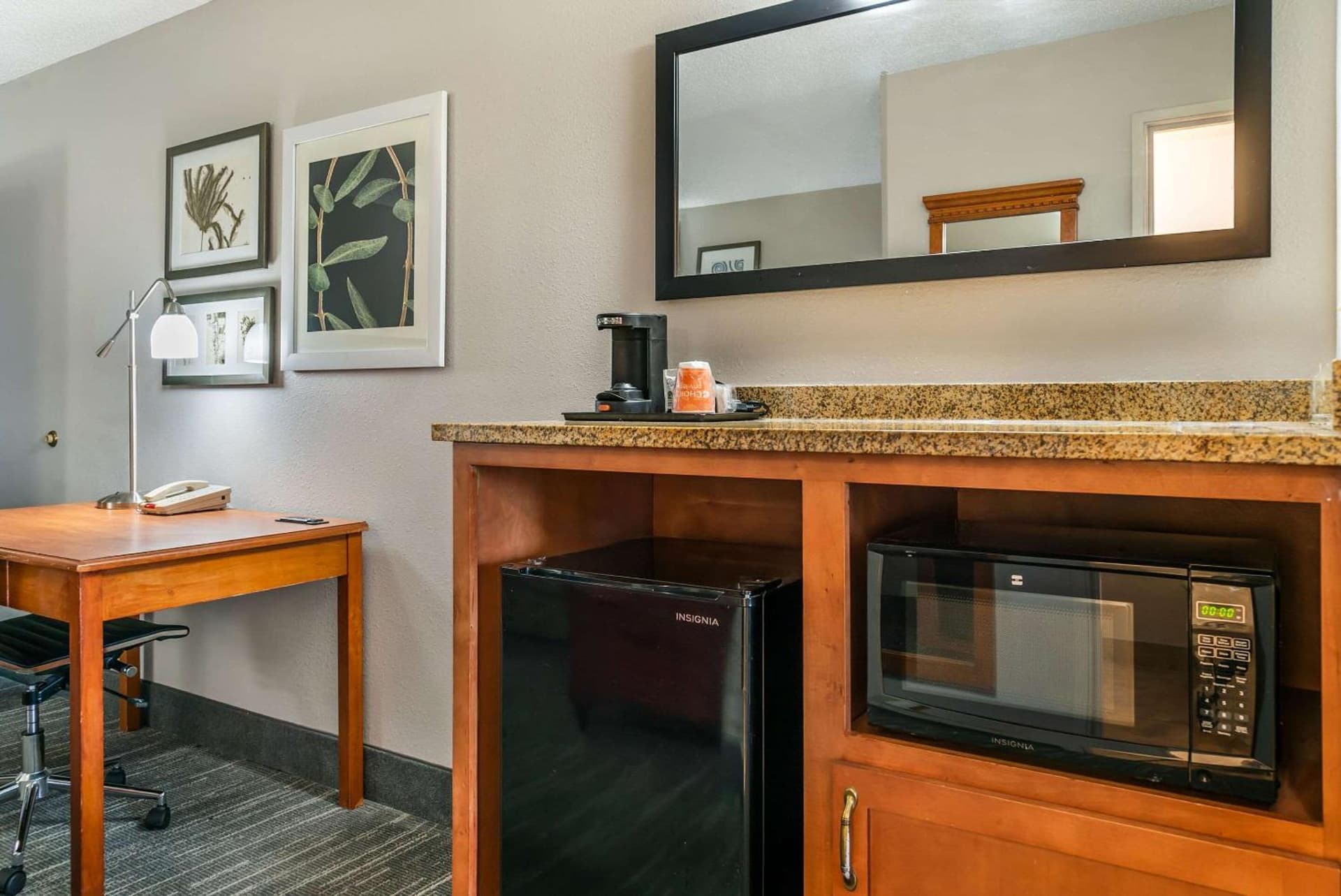 Country Inn & Suites by Radisson, Rossford - Toledo South gallery photo in Rossford, OH — image 52
