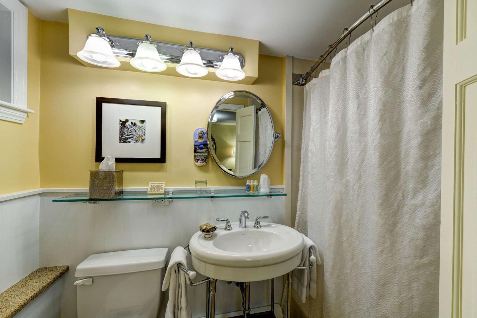 Port Inn and Suites Portsmouth, an Ascend Collection Hotel gallery photo in Portsmouth, NH — image 61