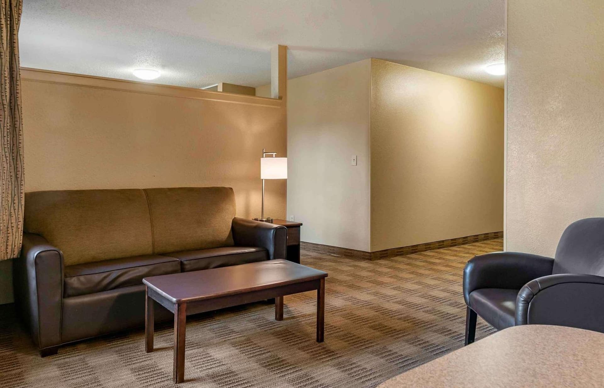 Extended Stay America Suites - Detroit - Ann Arbor - Briarwood Mall gallery photo in Ann Arbor, MI — image 17