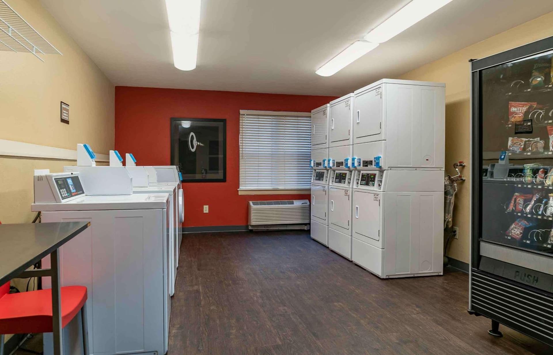 Extended Stay America Suites - Detroit - Ann Arbor - Briarwood Mall gallery photo in Ann Arbor, MI — image 47