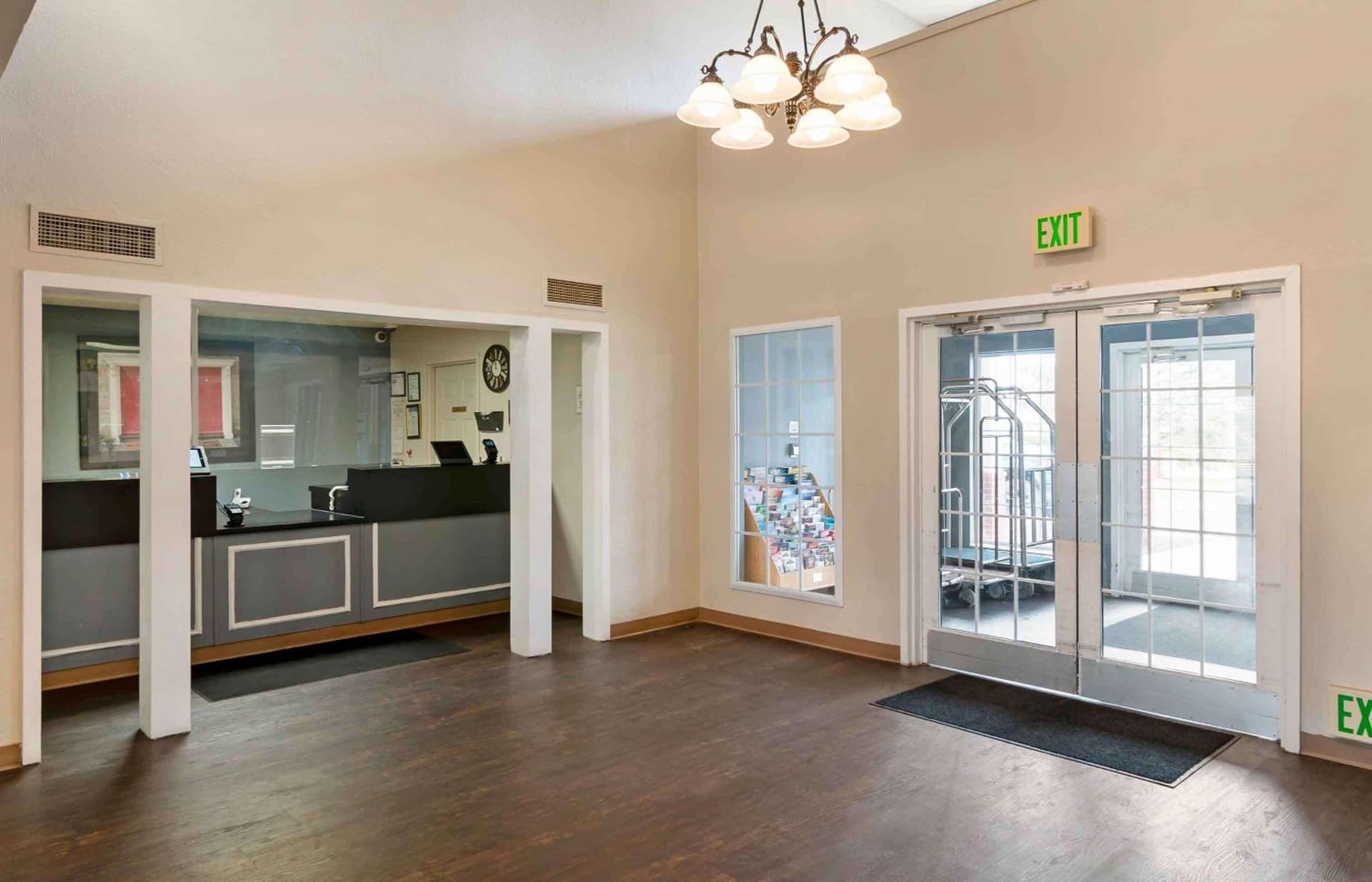 Extended Stay America Suites - Kansas City - Airport - Tiffany Springs gallery photo in Kansas City, KS — image 54
