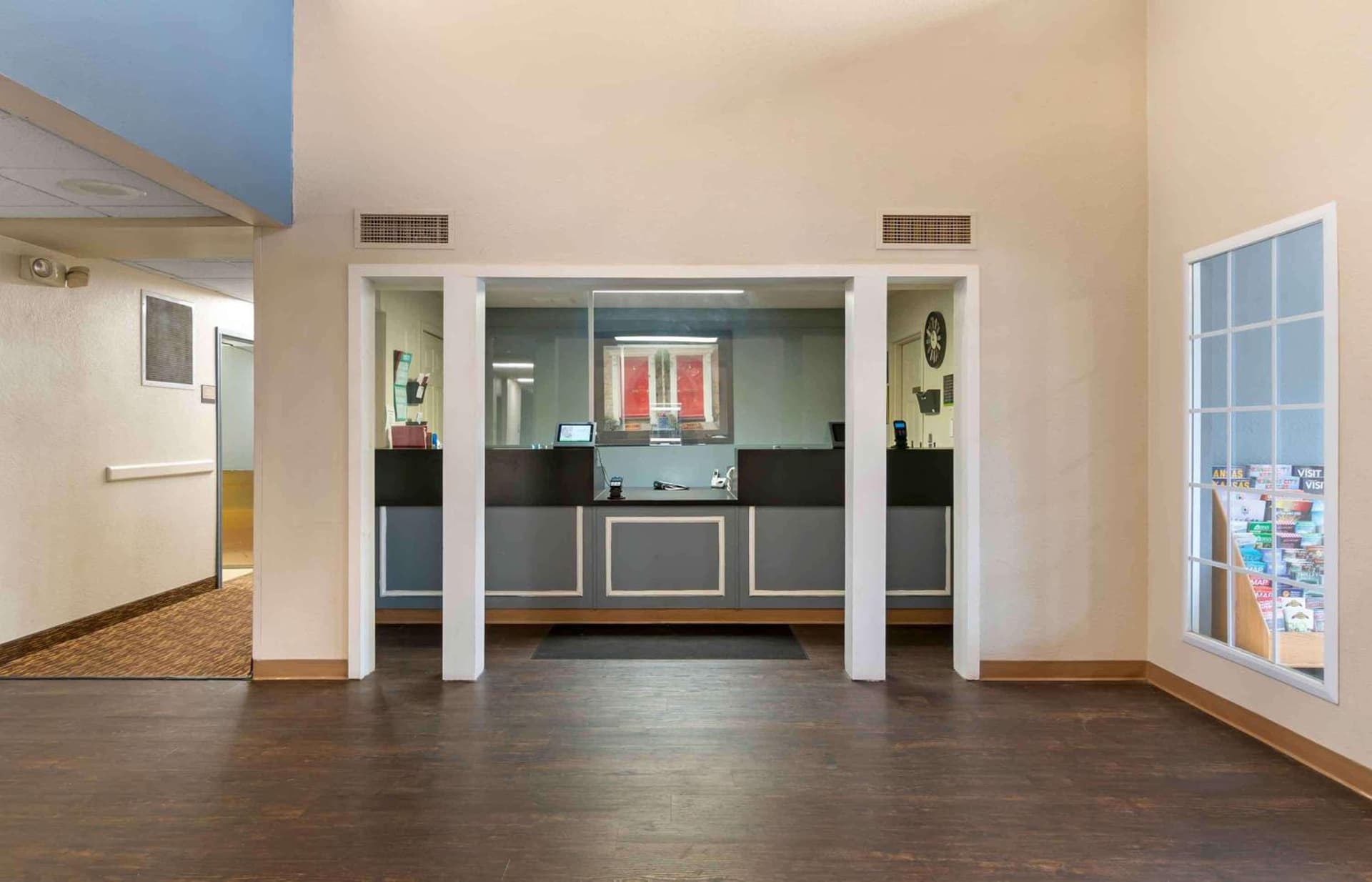 Extended Stay America Suites - Kansas City - Airport - Tiffany Springs gallery photo in Kansas City, KS — image 44