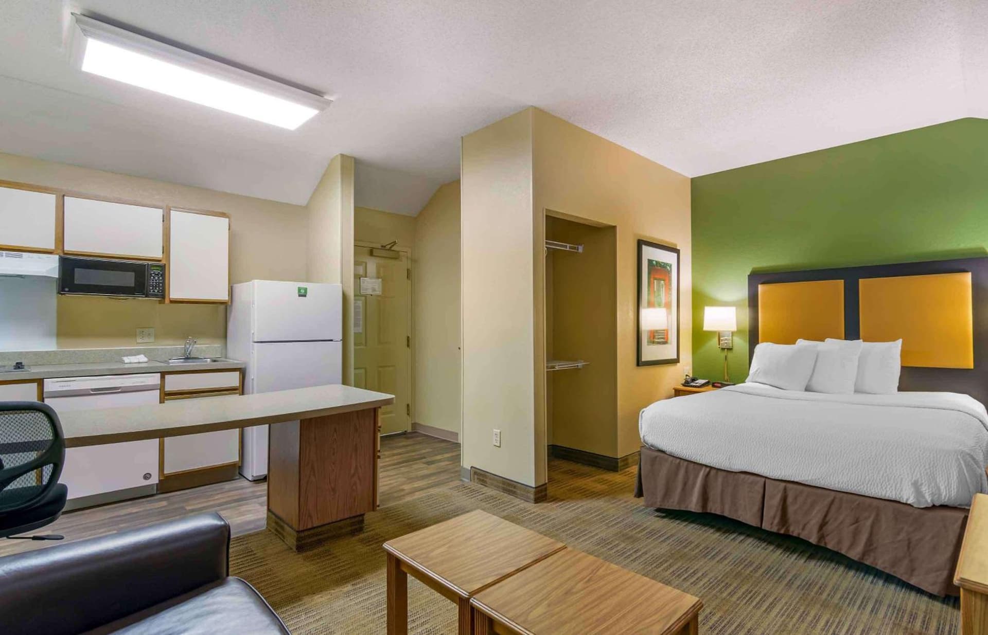 Extended Stay America Suites - Kansas City - Airport - Tiffany Springs gallery photo in Kansas City, KS — image 4