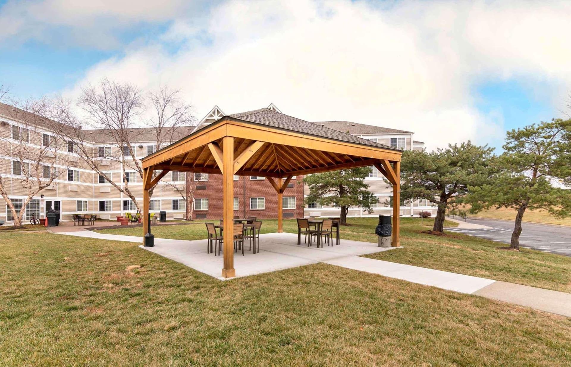 Extended Stay America Suites - Kansas City - Airport - Tiffany Springs gallery photo in Kansas City, KS — image 10