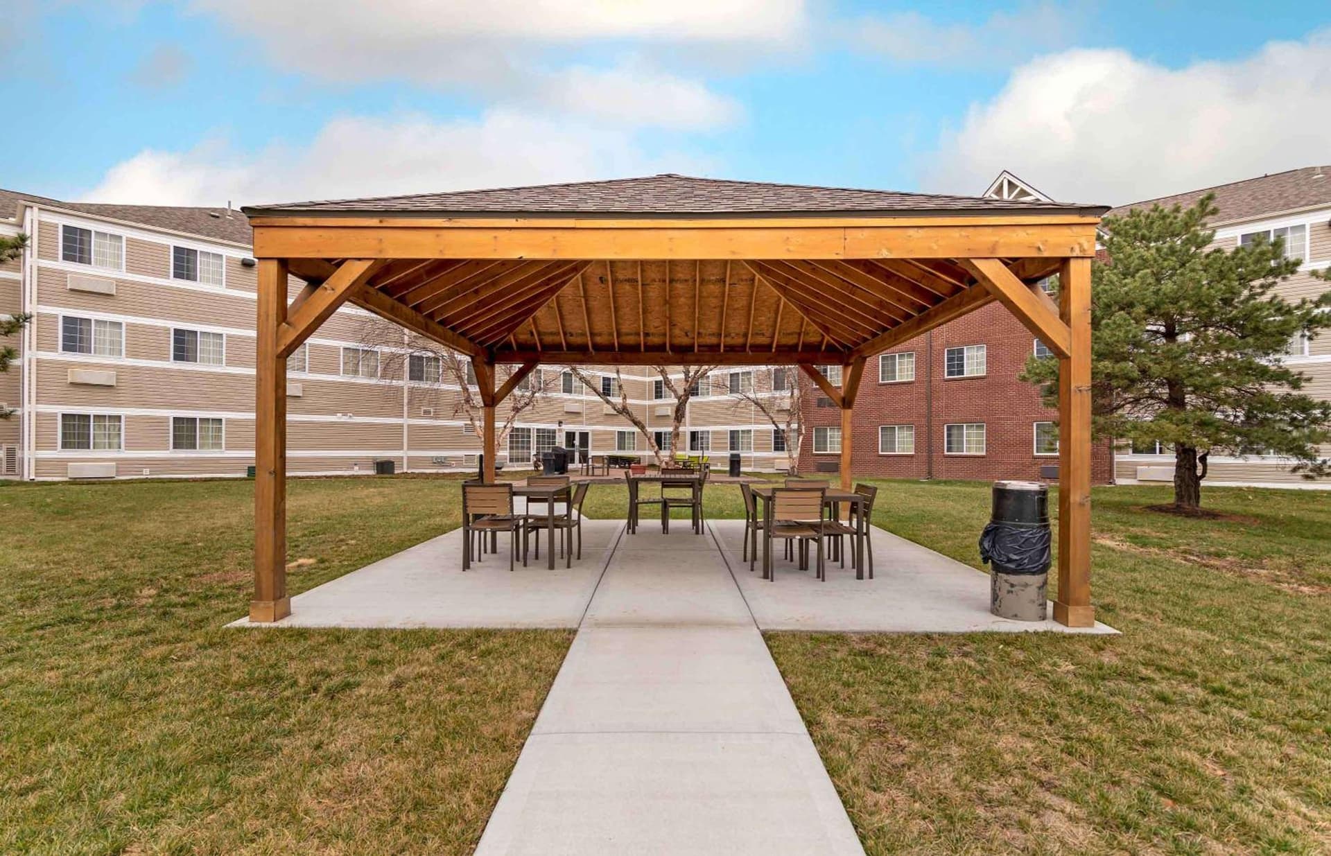 Extended Stay America Suites - Kansas City - Airport - Tiffany Springs gallery photo in Kansas City, KS — image 38