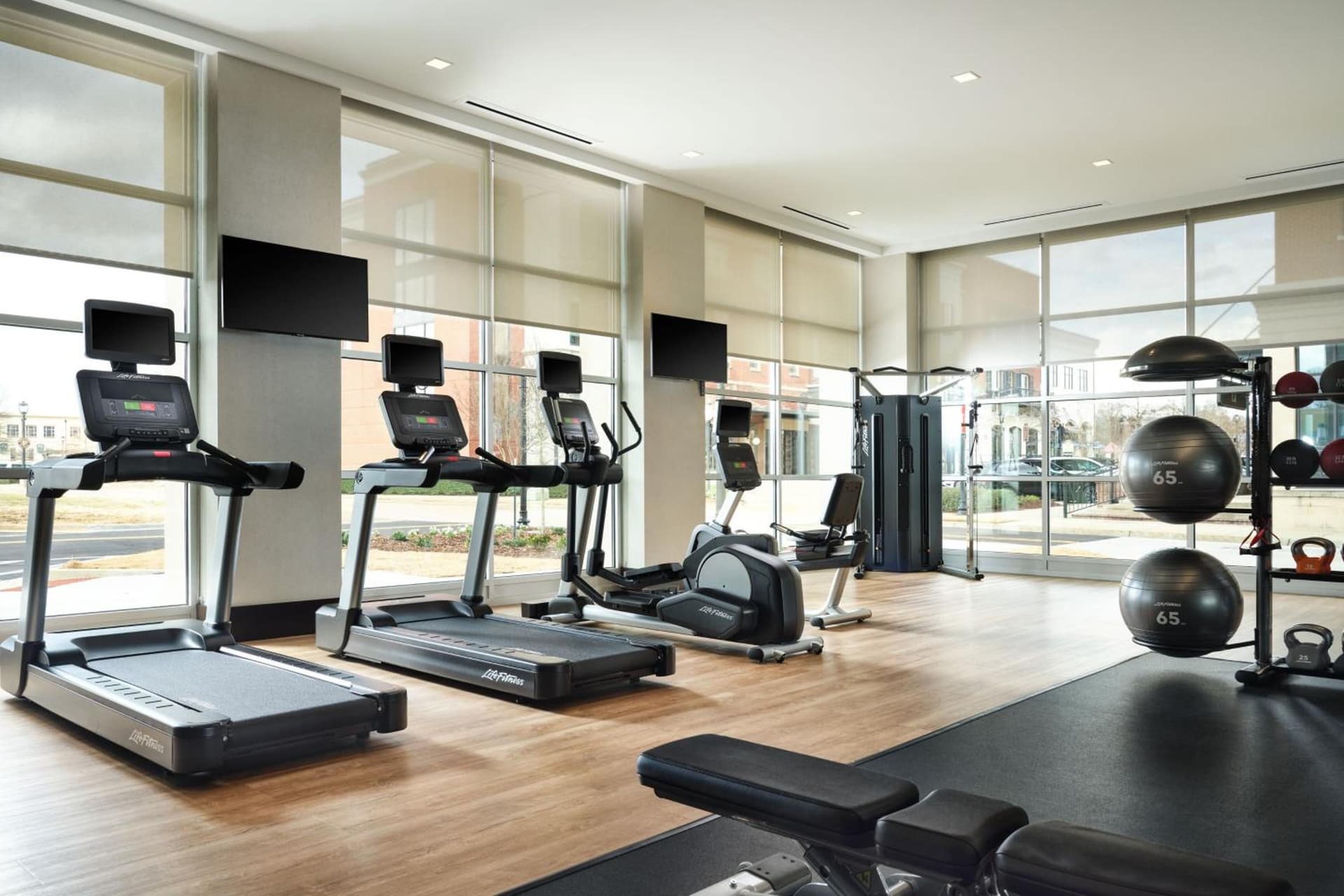 AC Hotel by Marriott Jackson Ridgeland gallery photo in Ridgeland, MS — image 35