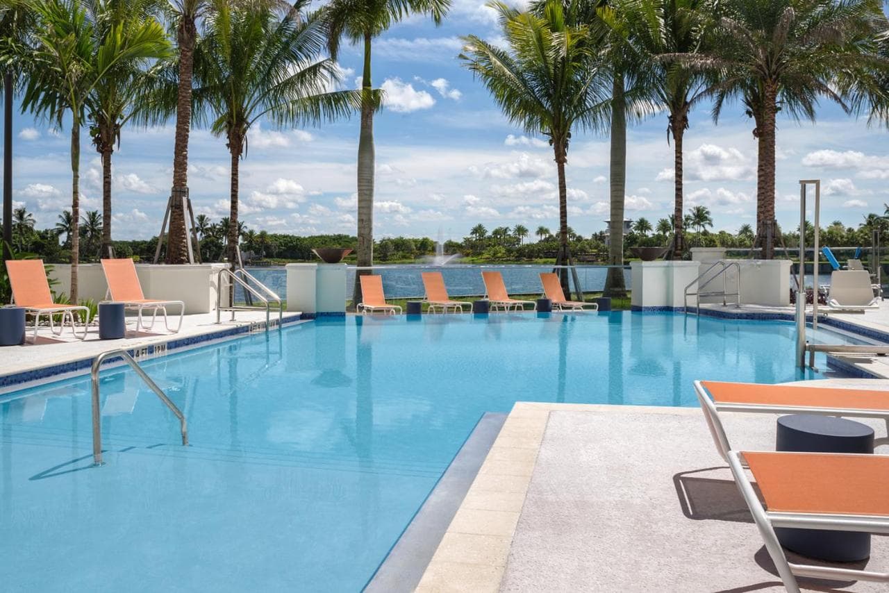 Hampton Inn & Suites Naples South gallery photo in Naples, FL — image 8
