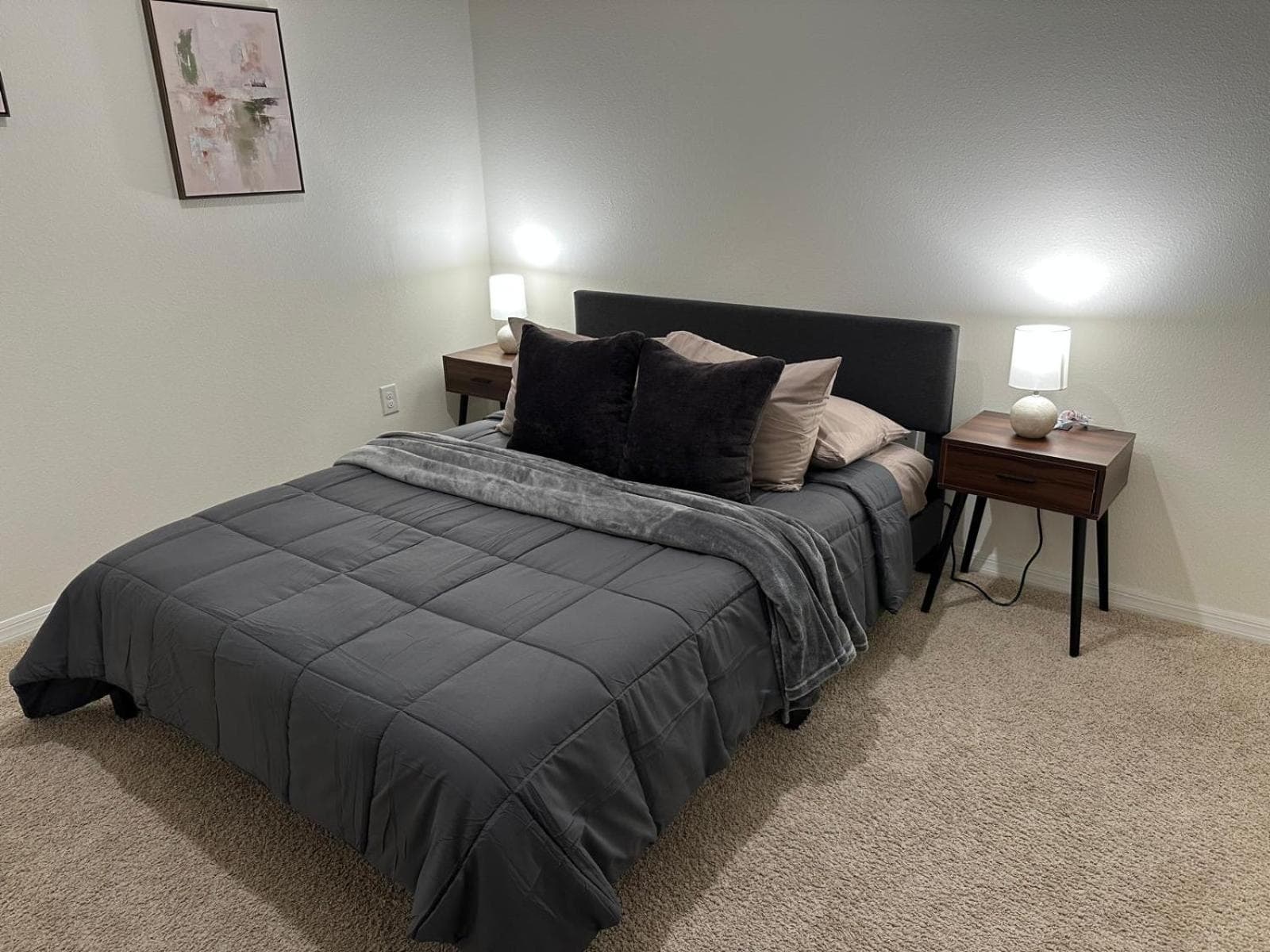 Fully furnished Room ideal for short or long Stays featured exterior or lobby in Kissimmee, FL — similar hotel