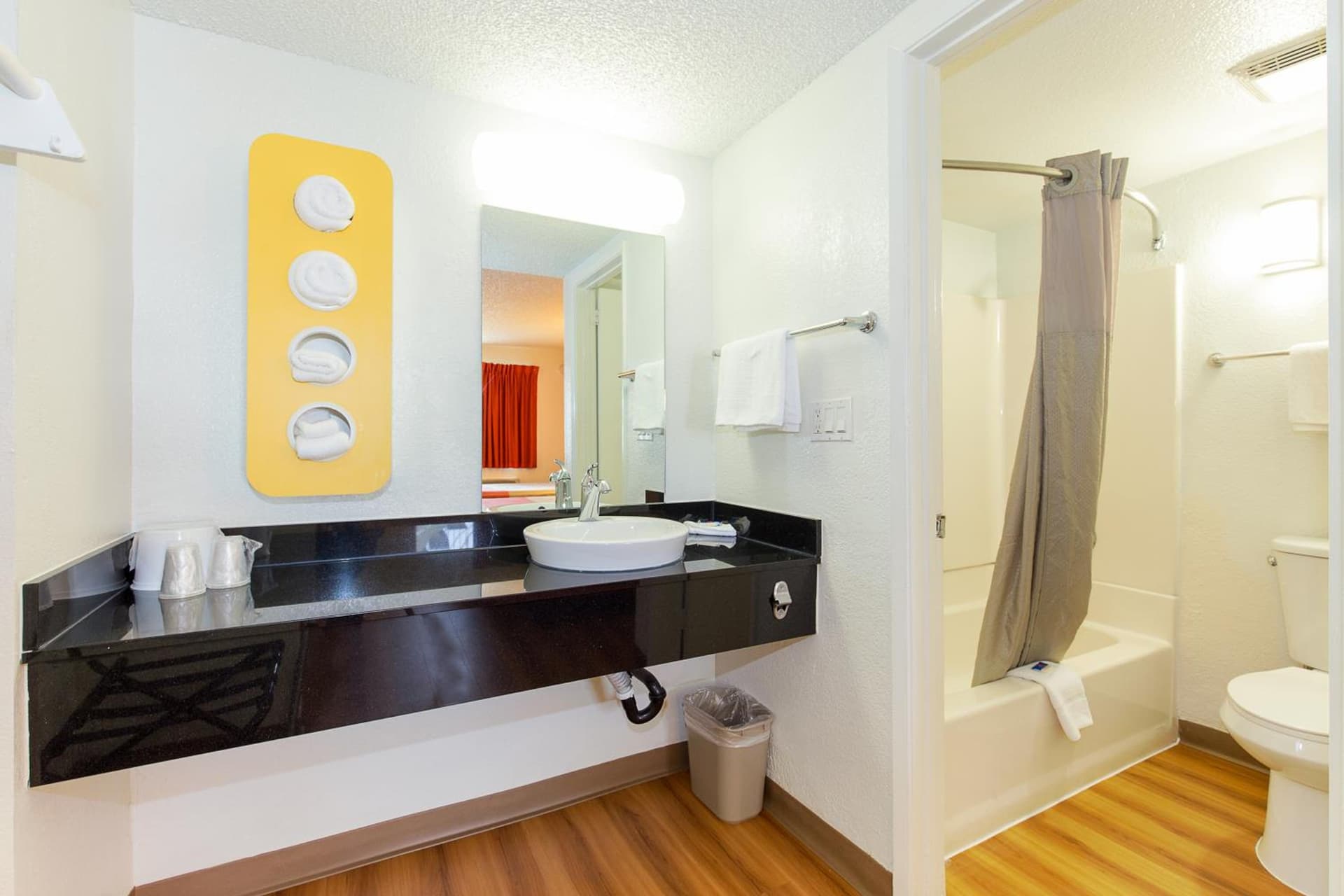 Motel 6 Hayward, CA- Silicon Valley Gateway gallery photo in Hayward, CA — image 22