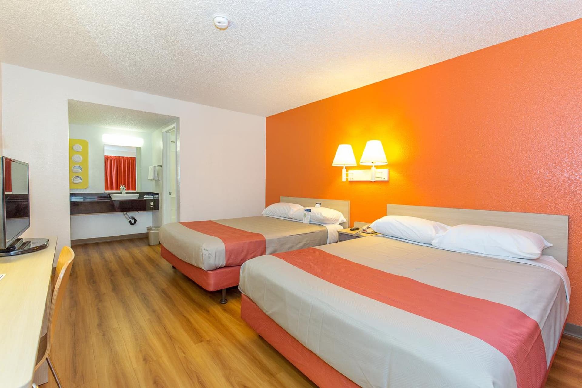Motel 6 Hayward, CA- Silicon Valley Gateway gallery photo in Hayward, CA — image 8