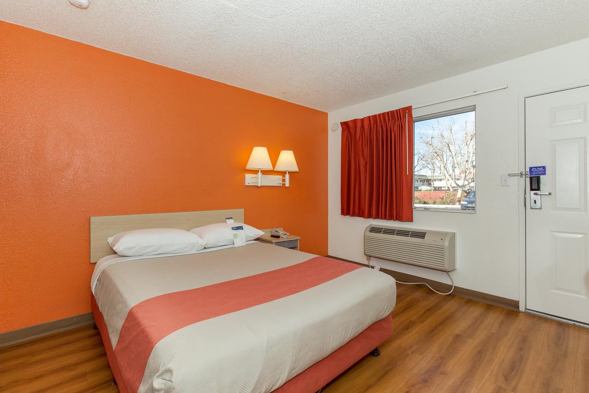 Motel 6 Hayward, CA- Silicon Valley Gateway gallery photo in Hayward, CA — image 16