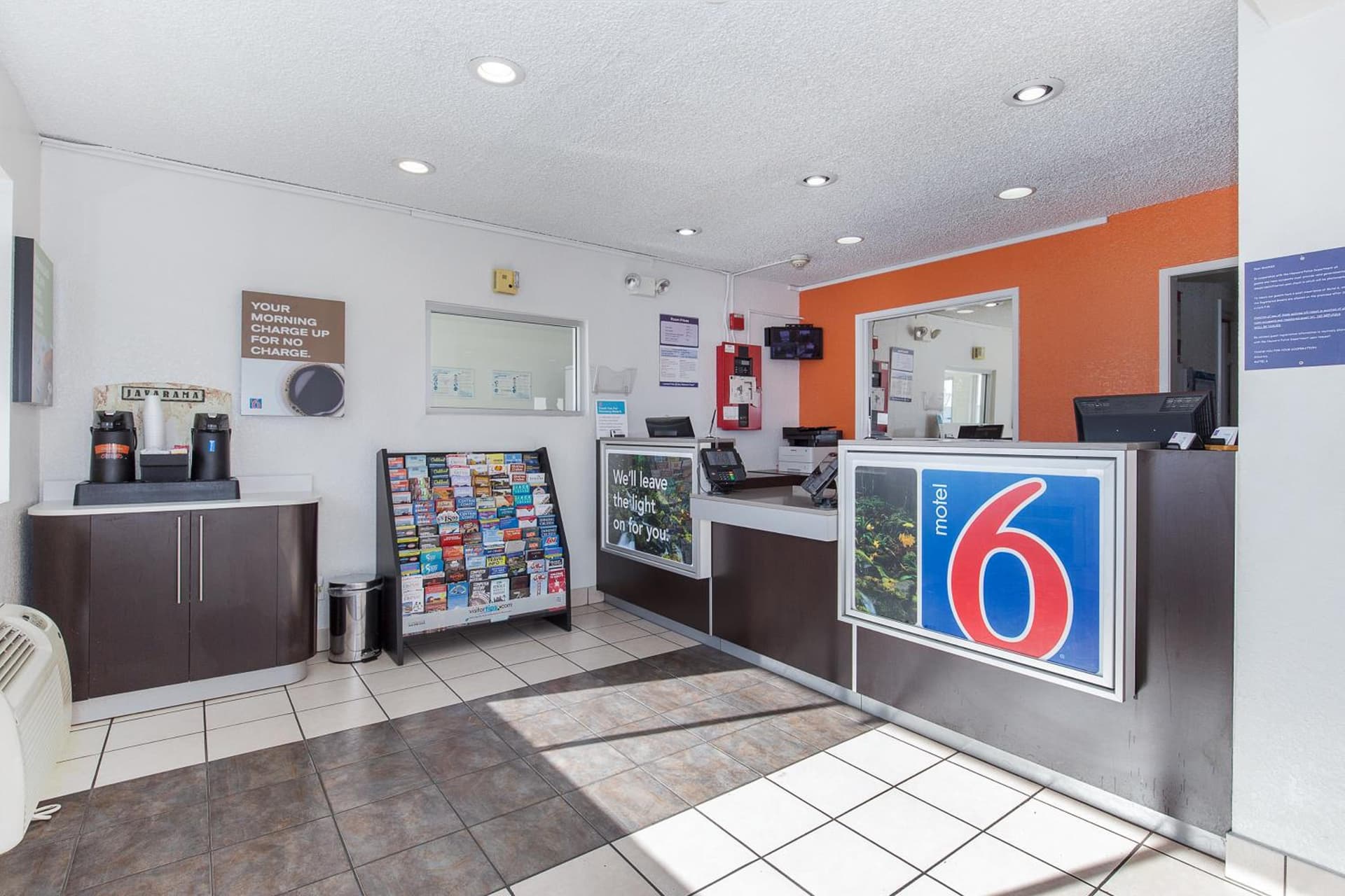Motel 6 Hayward, CA- Silicon Valley Gateway gallery photo in Hayward, CA — image 41