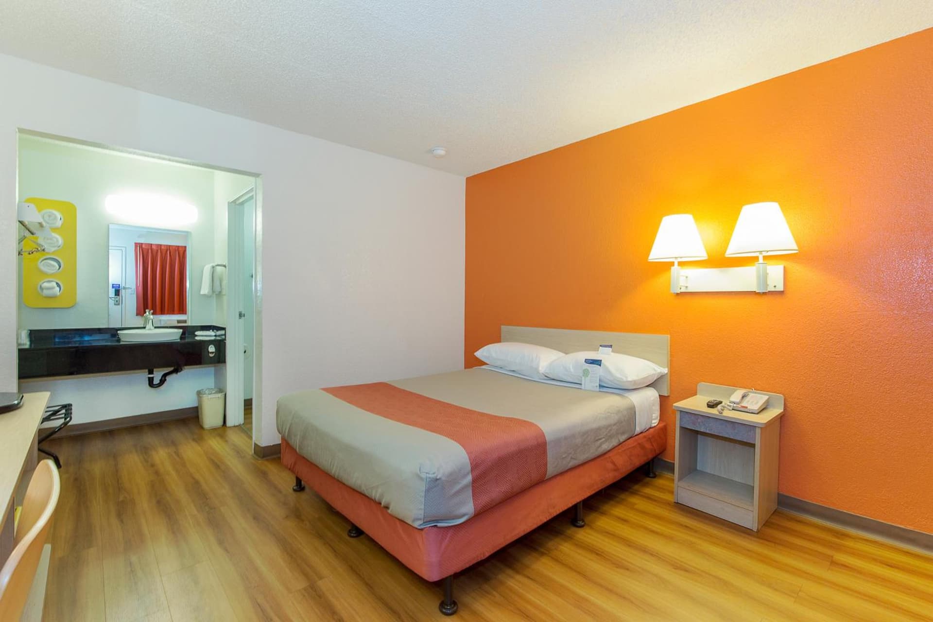 Motel 6 Hayward, CA- Silicon Valley Gateway gallery photo in Hayward, CA — image 23