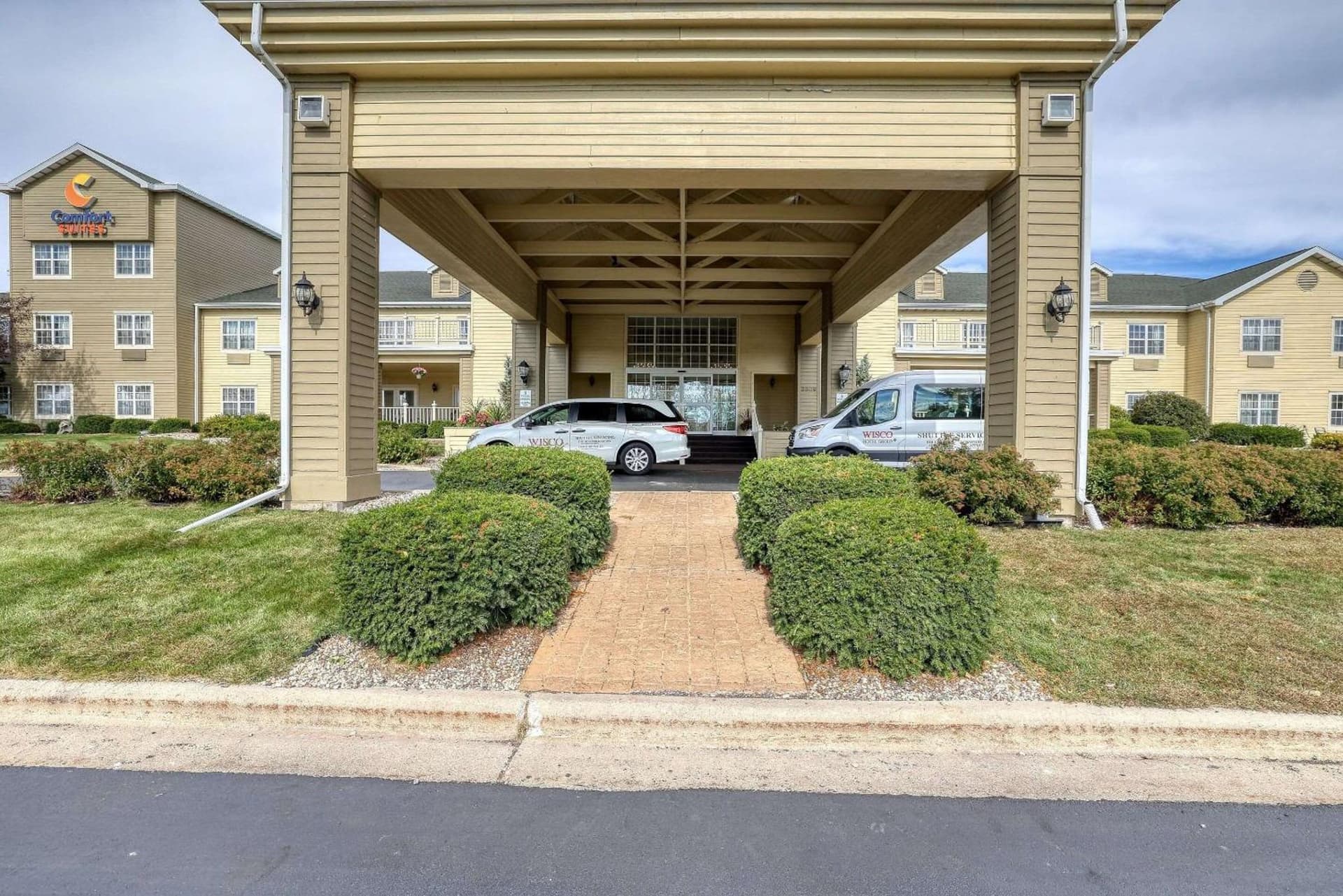 Comfort Suites Appleton Airport — hotel in Appleton, Wisconsin