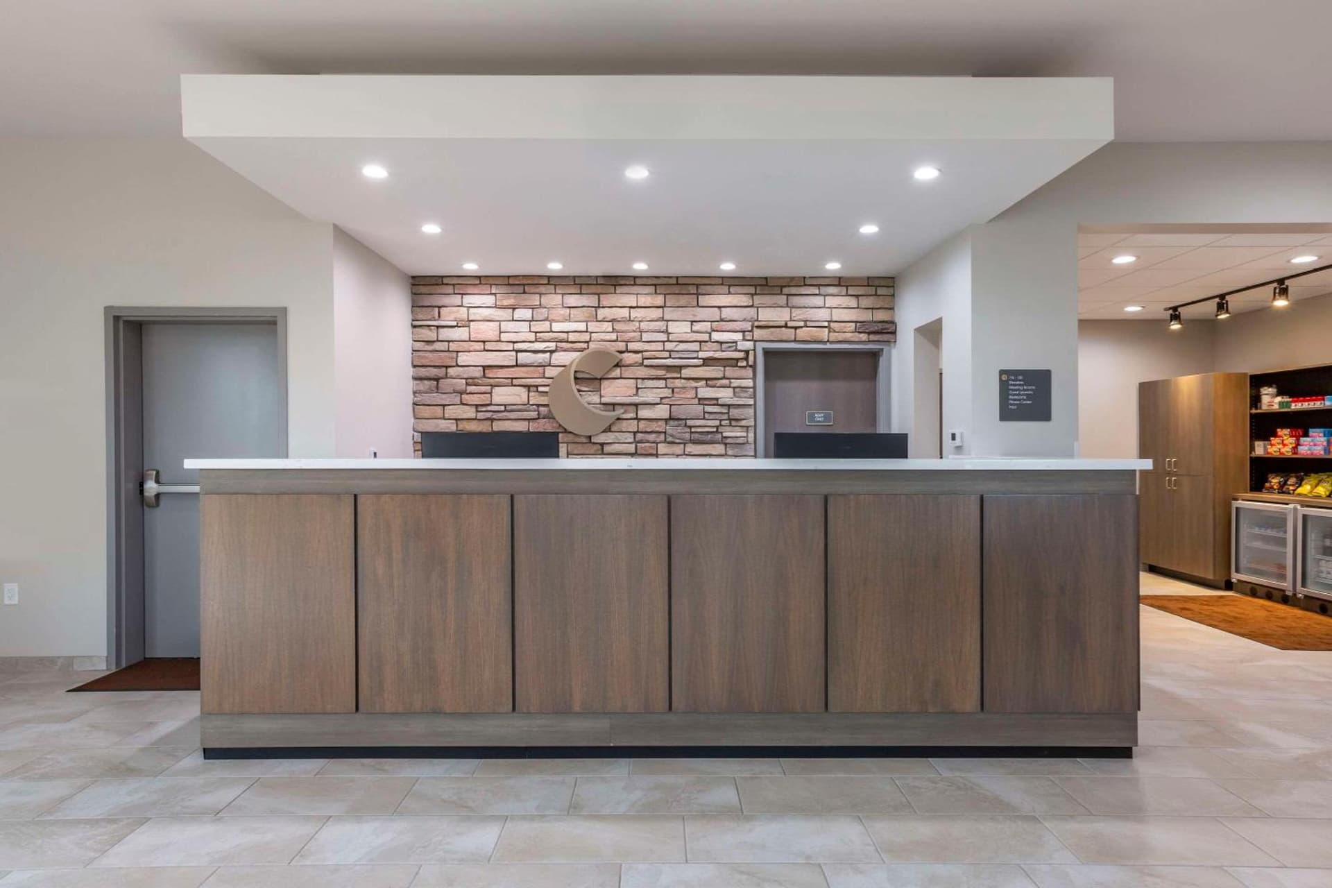 Comfort Suites Scottsdale Talking Stick Entertainment District gallery photo in Scottsdale, AZ — image 11