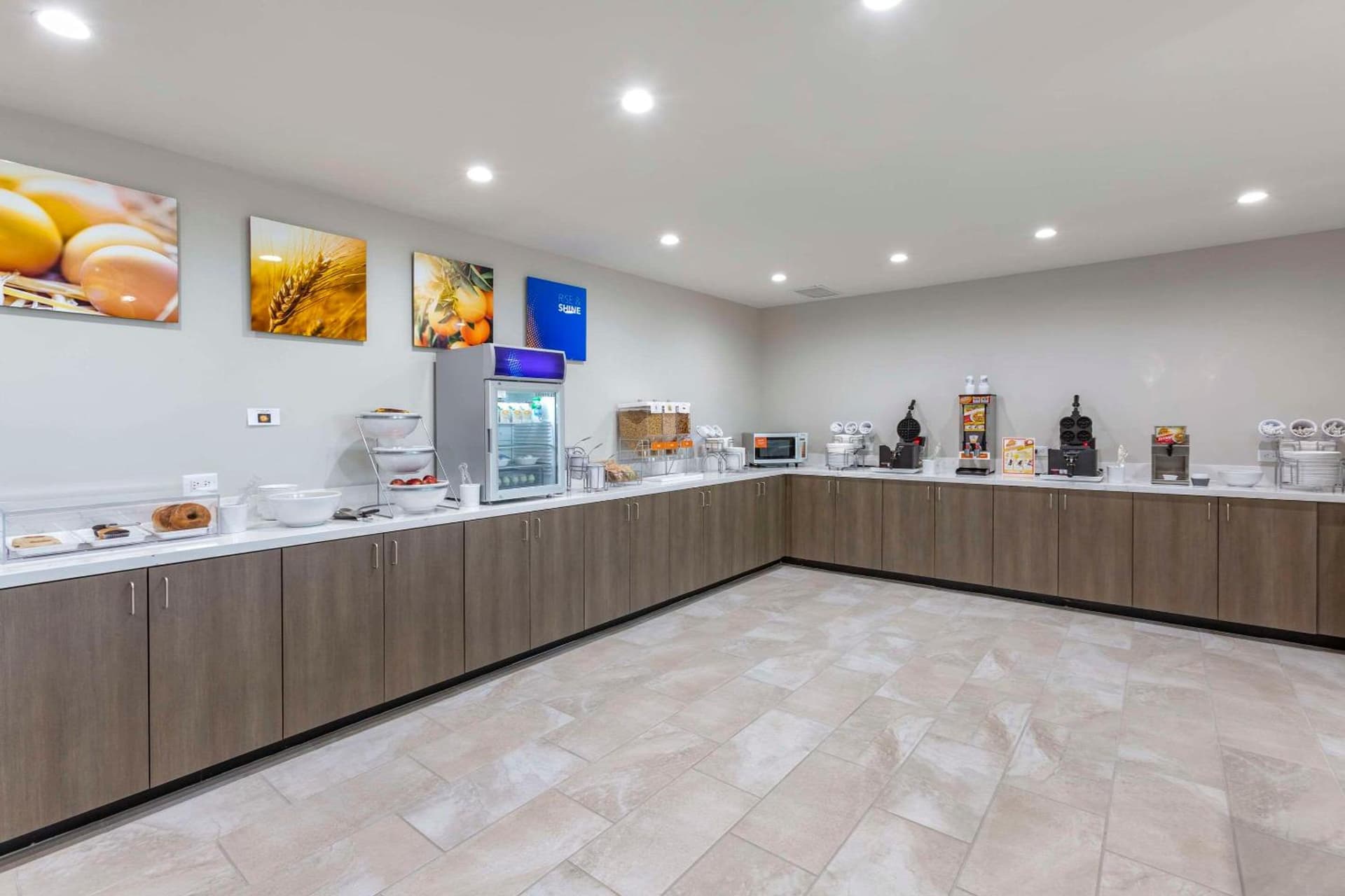 Comfort Suites Scottsdale Talking Stick Entertainment District gallery photo in Scottsdale, AZ — image 10