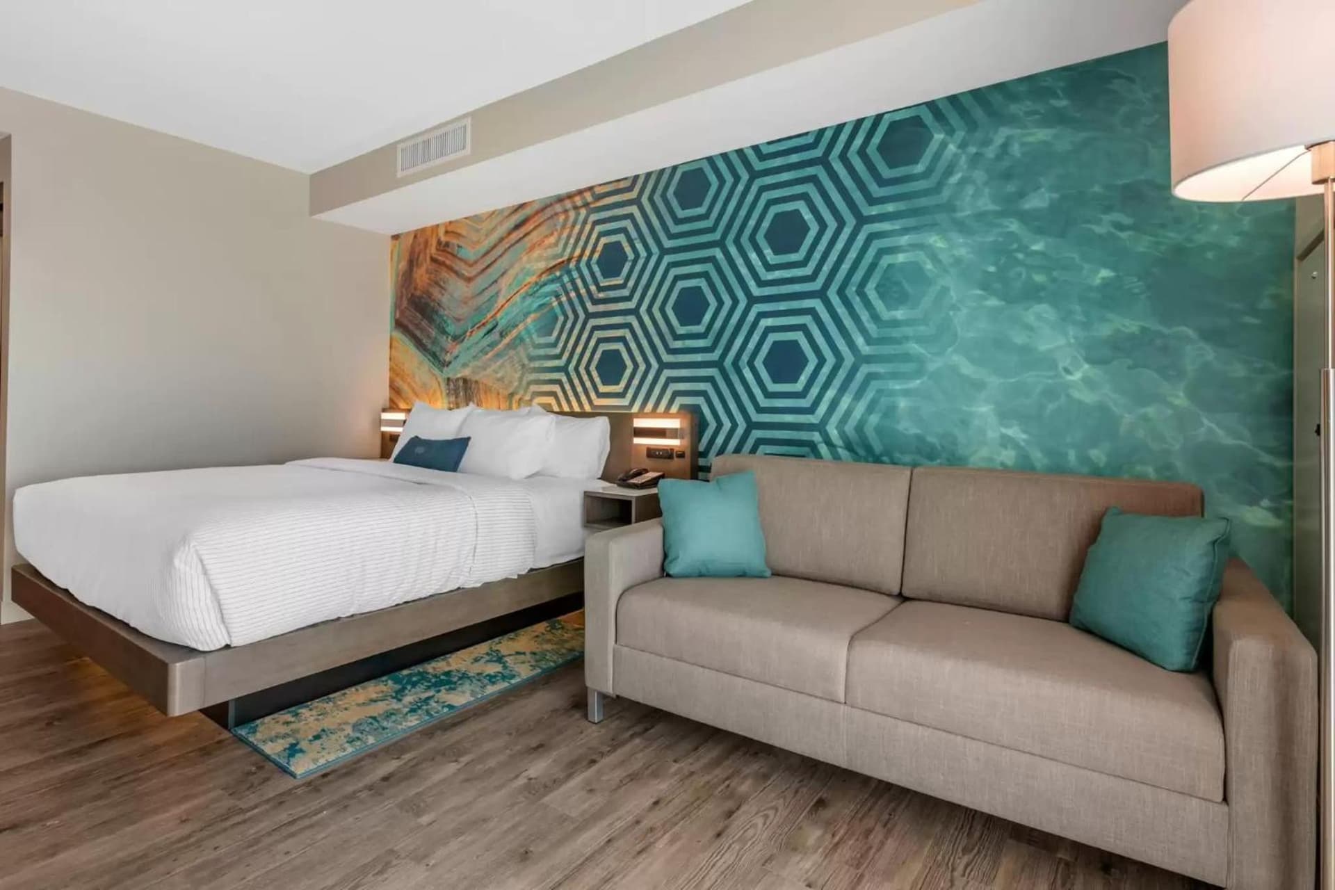 Cambria Hotel St Petersburg-Madeira Beach Marina gallery photo in St Pete Beach, FL — image 38