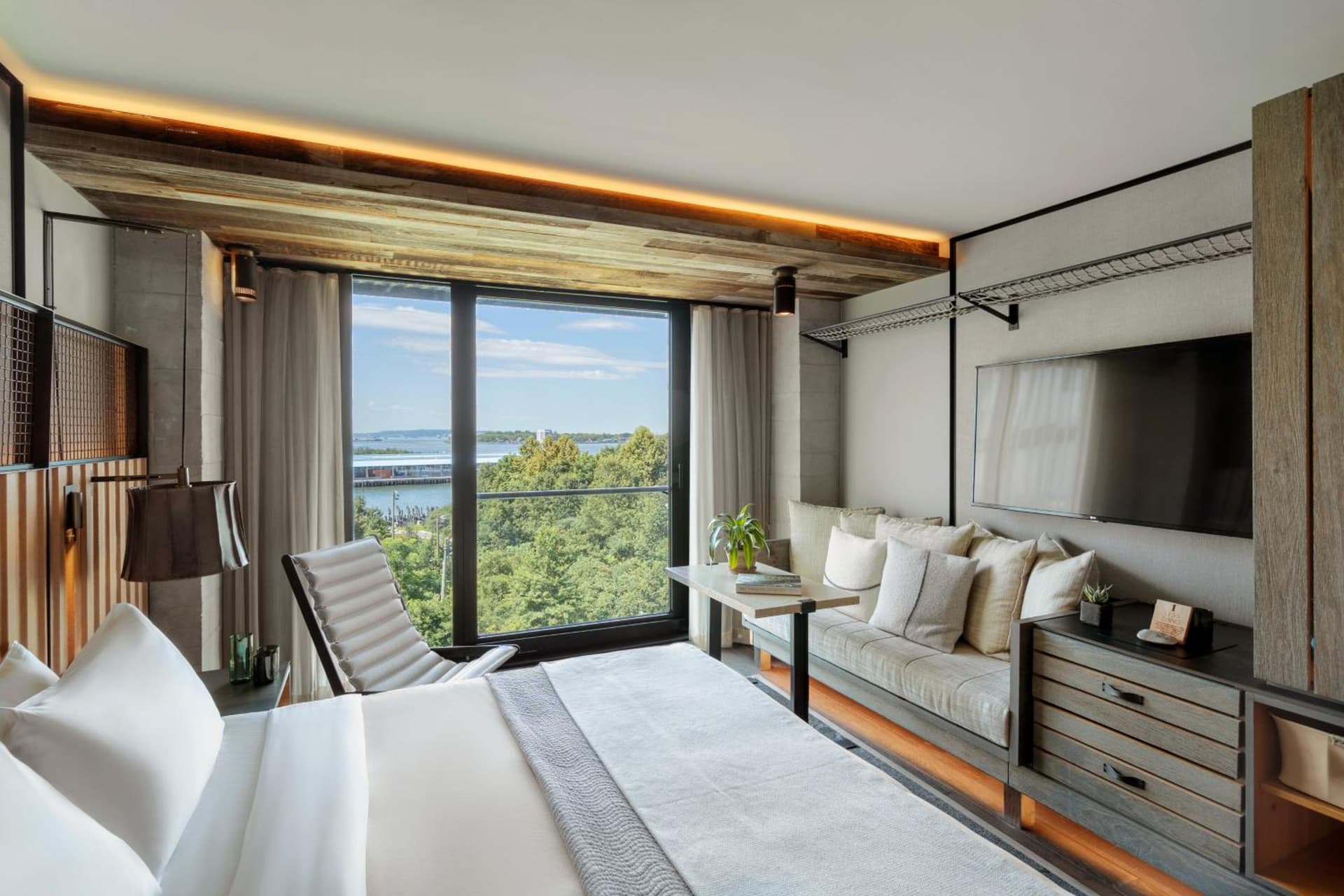 1 Hotel Brooklyn Bridge gallery photo in Brooklyn, NY — image 47