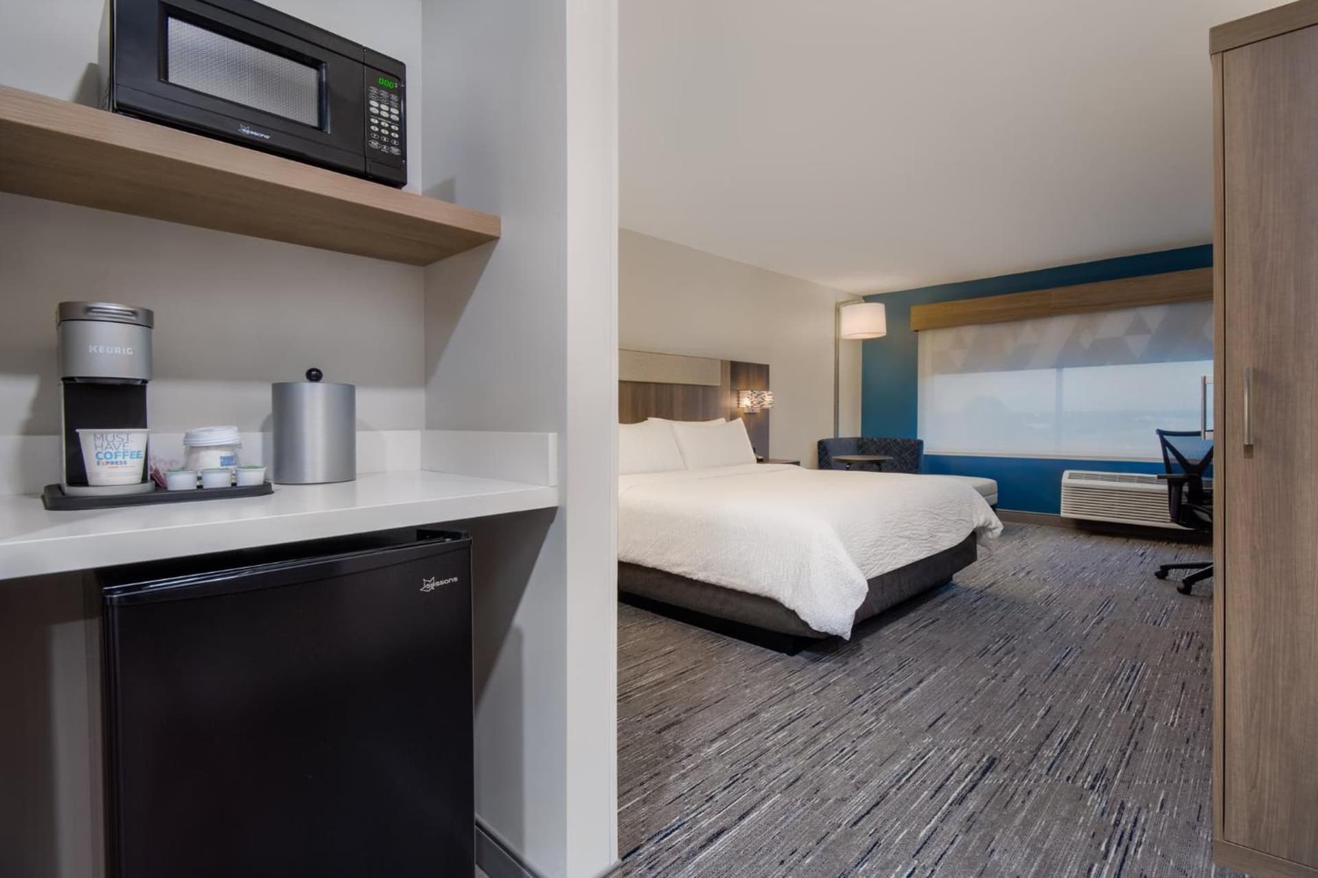 Holiday Inn Express & Suites Muskegon - Grand Haven by IHG gallery photo in Muskegon, MI — image 46