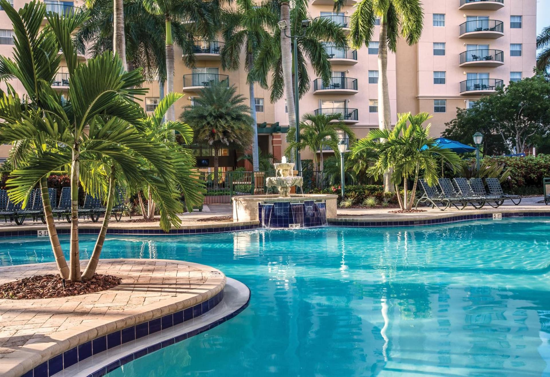 Club Wyndham Palm-Aire gallery photo in Pompano Beach, FL — image 29
