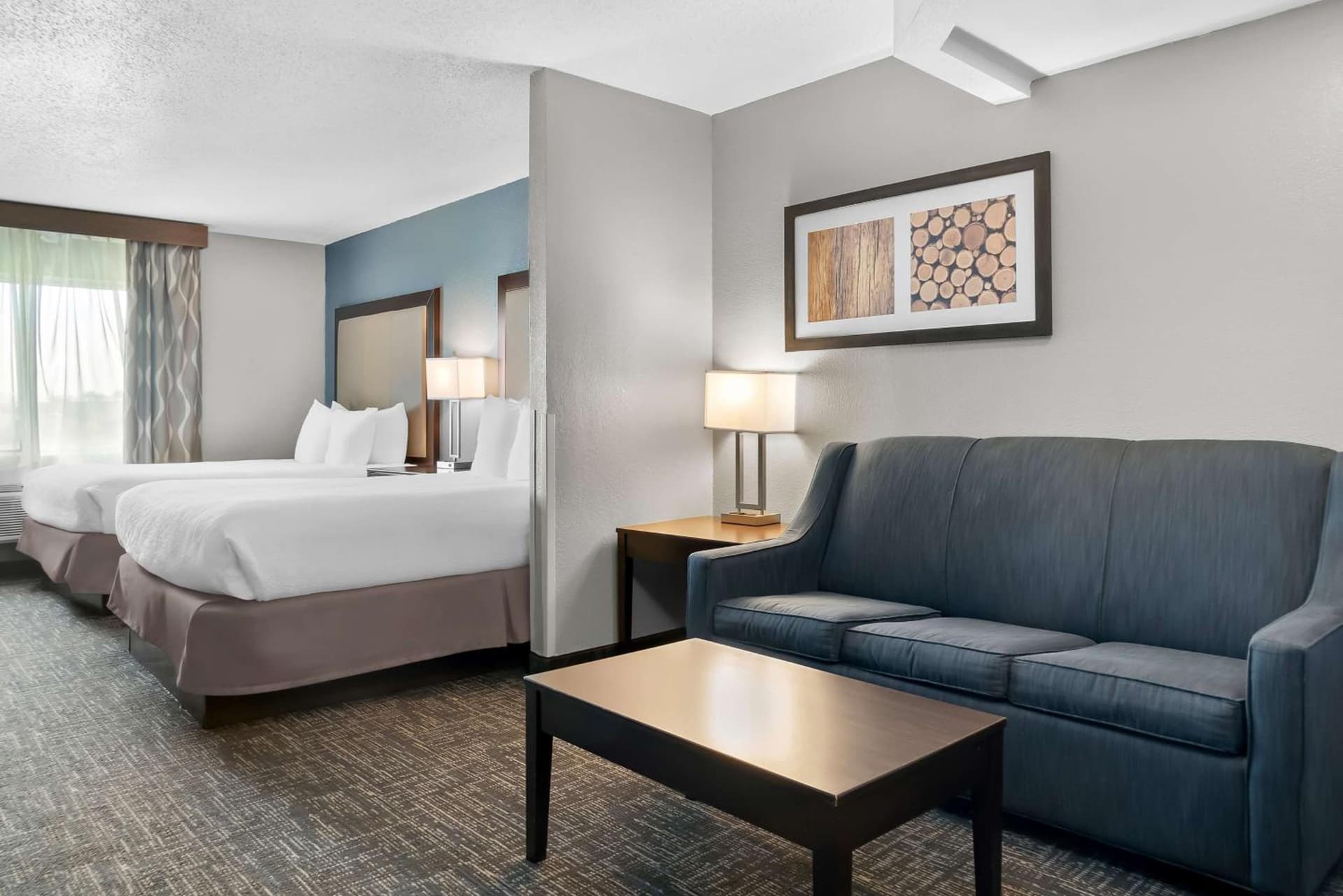 Best Western Plus Flint Airport Inn & Suites property views in Flint, MI — gallery photo 3