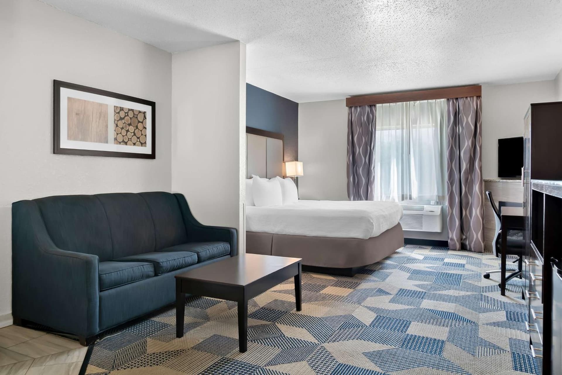 Best Western Plus Flint Airport Inn & Suites gallery photo in Flint, MI — image 31