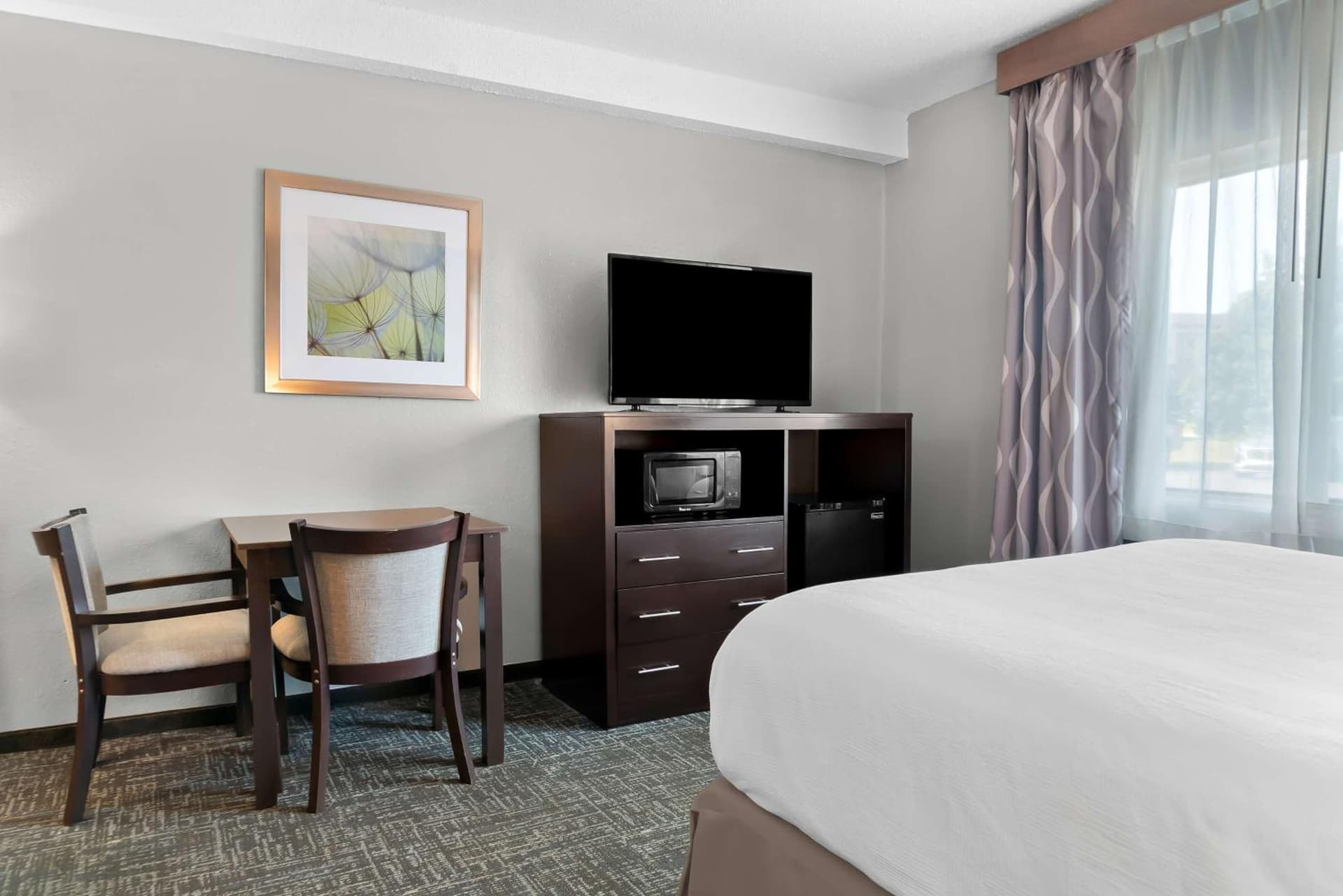 Best Western Plus Flint Airport Inn & Suites gallery photo in Flint, MI — image 9