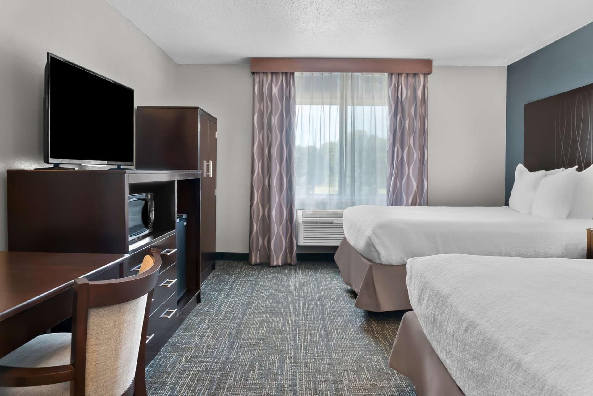 Best Western Plus Flint Airport Inn & Suites gallery photo in Flint, MI — image 33