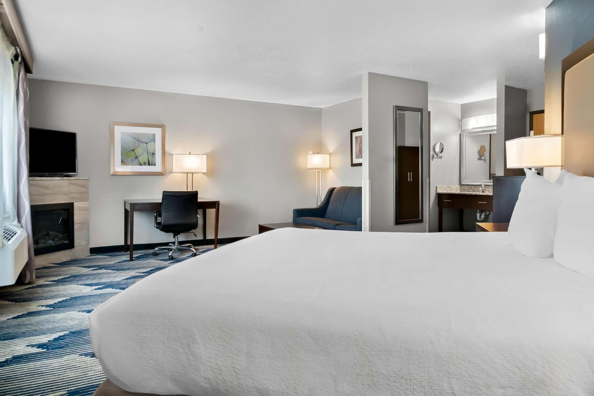 Best Western Plus Flint Airport Inn & Suites gallery photo in Flint, MI — image 29