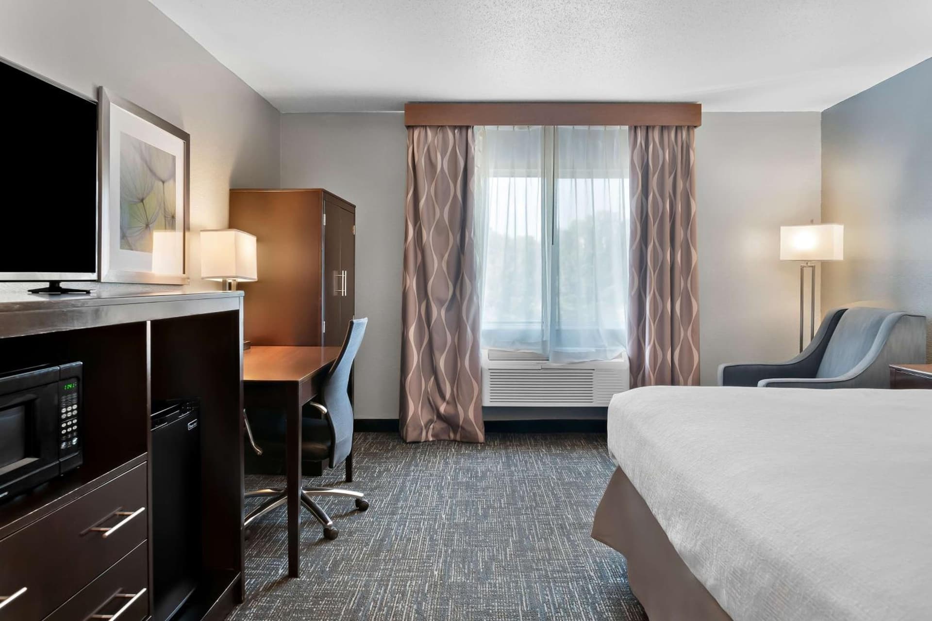 Best Western Plus Flint Airport Inn & Suites gallery photo in Flint, MI — image 23