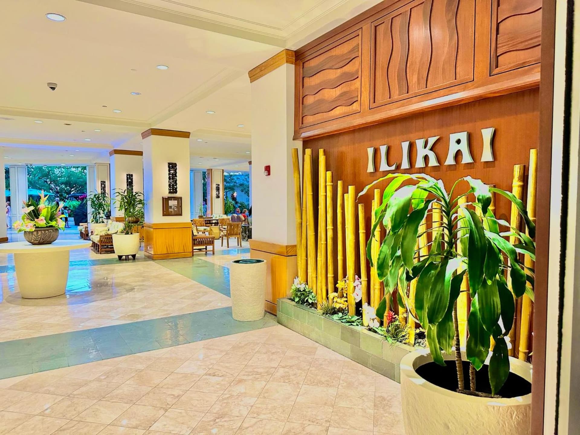 Waikiki Beach Experience! Luxury OceanView Suite! interior in Honolulu, HI — gallery photo 2