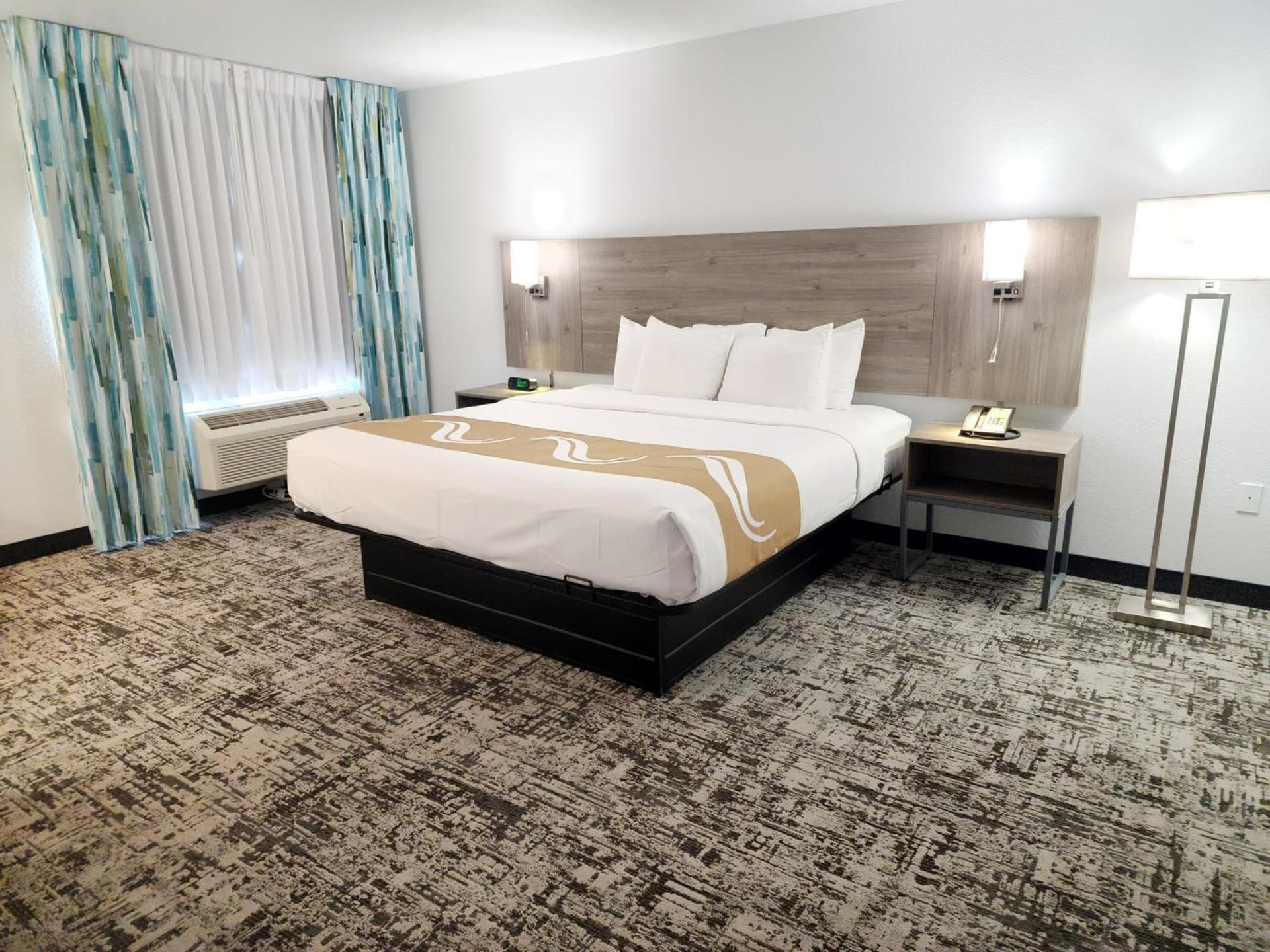 Quality Inn & Suites Denver International Airport gallery photo in Denver, CO — image 24