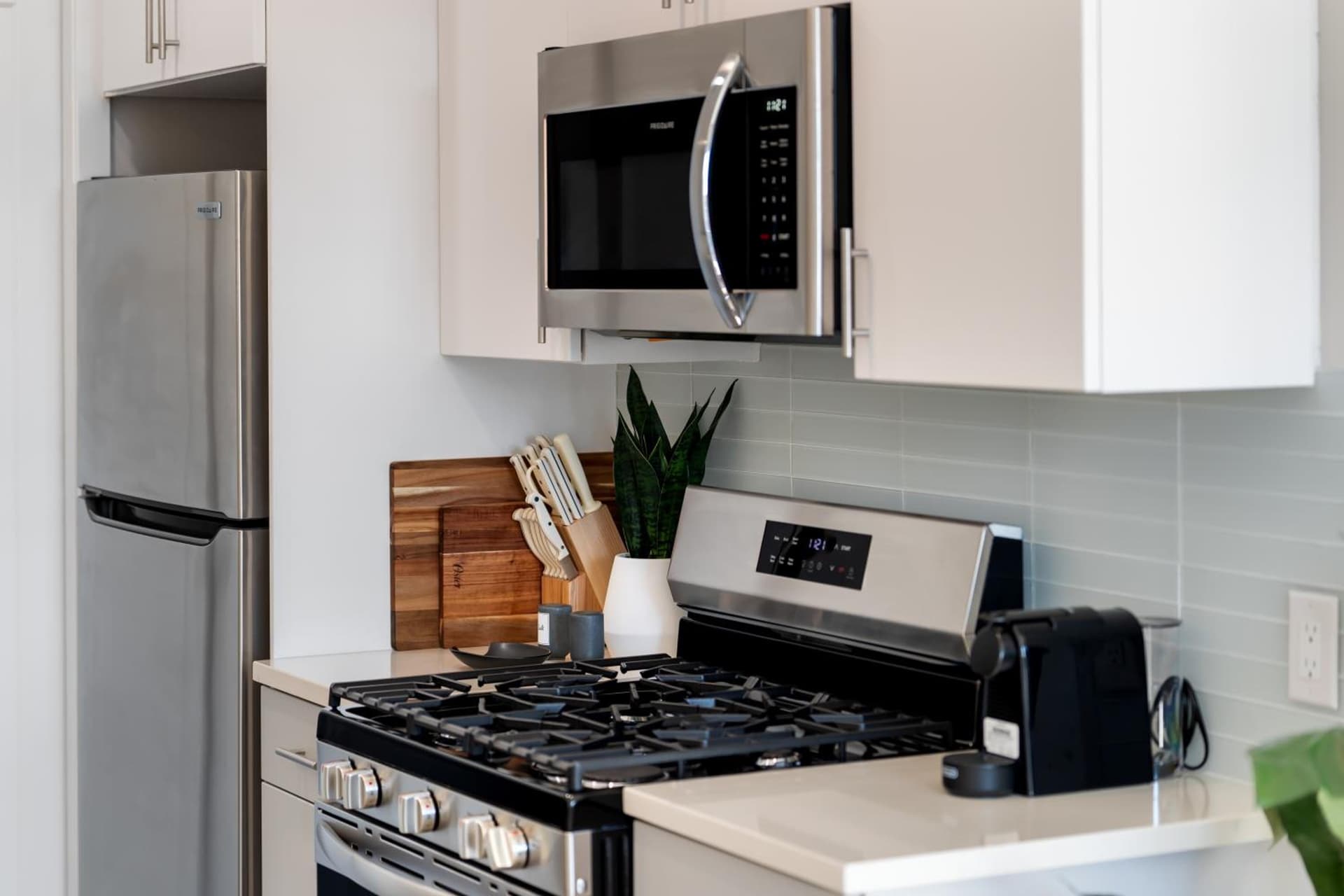 Luxury Furnished Apartments by Hyatus Downtown at Yale gallery photo in New Haven, CT — image 159
